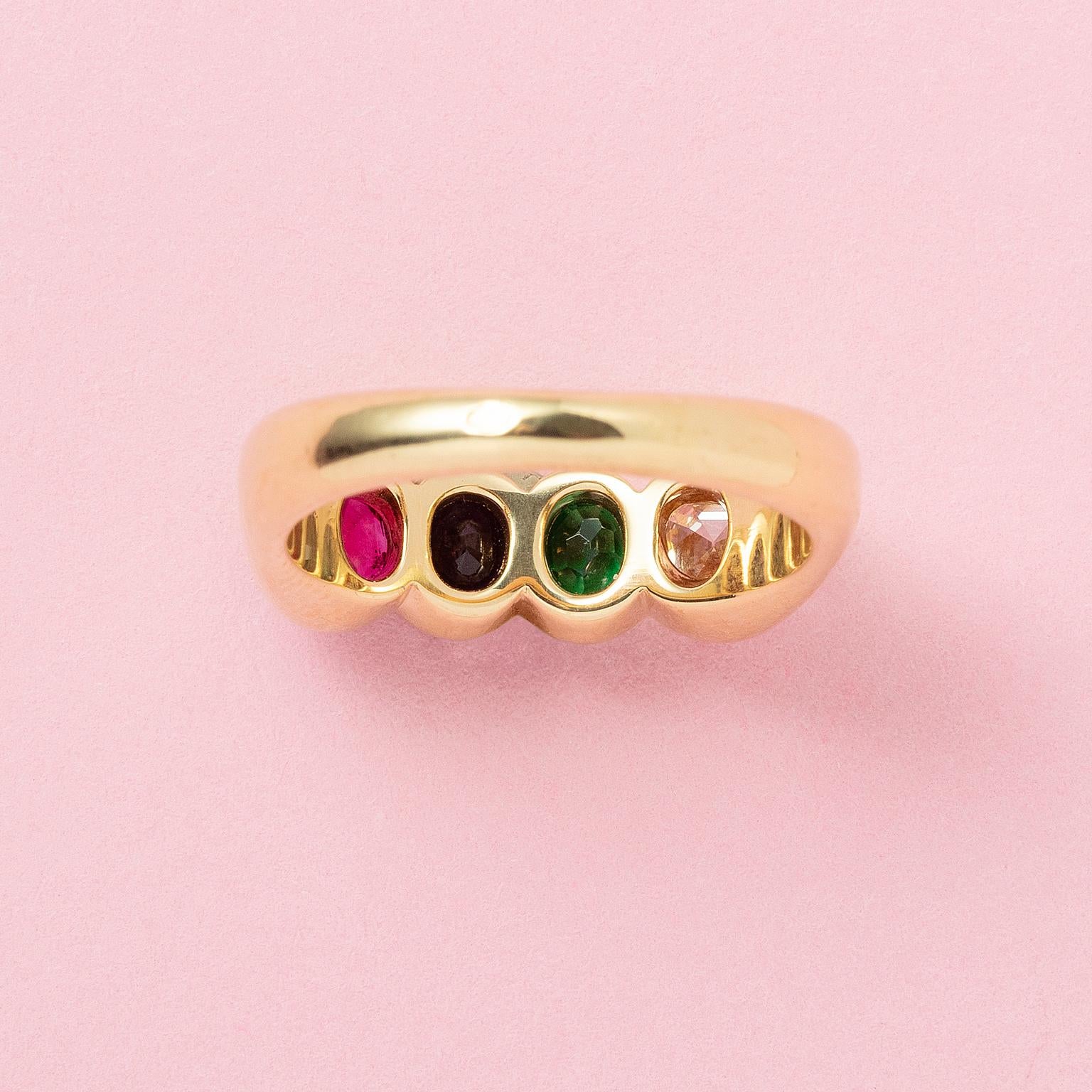 Anello Acrostico in oro 18k con diamante, smeraldo, ametista e rubino In condizioni buone in vendita a Amsterdam, NL