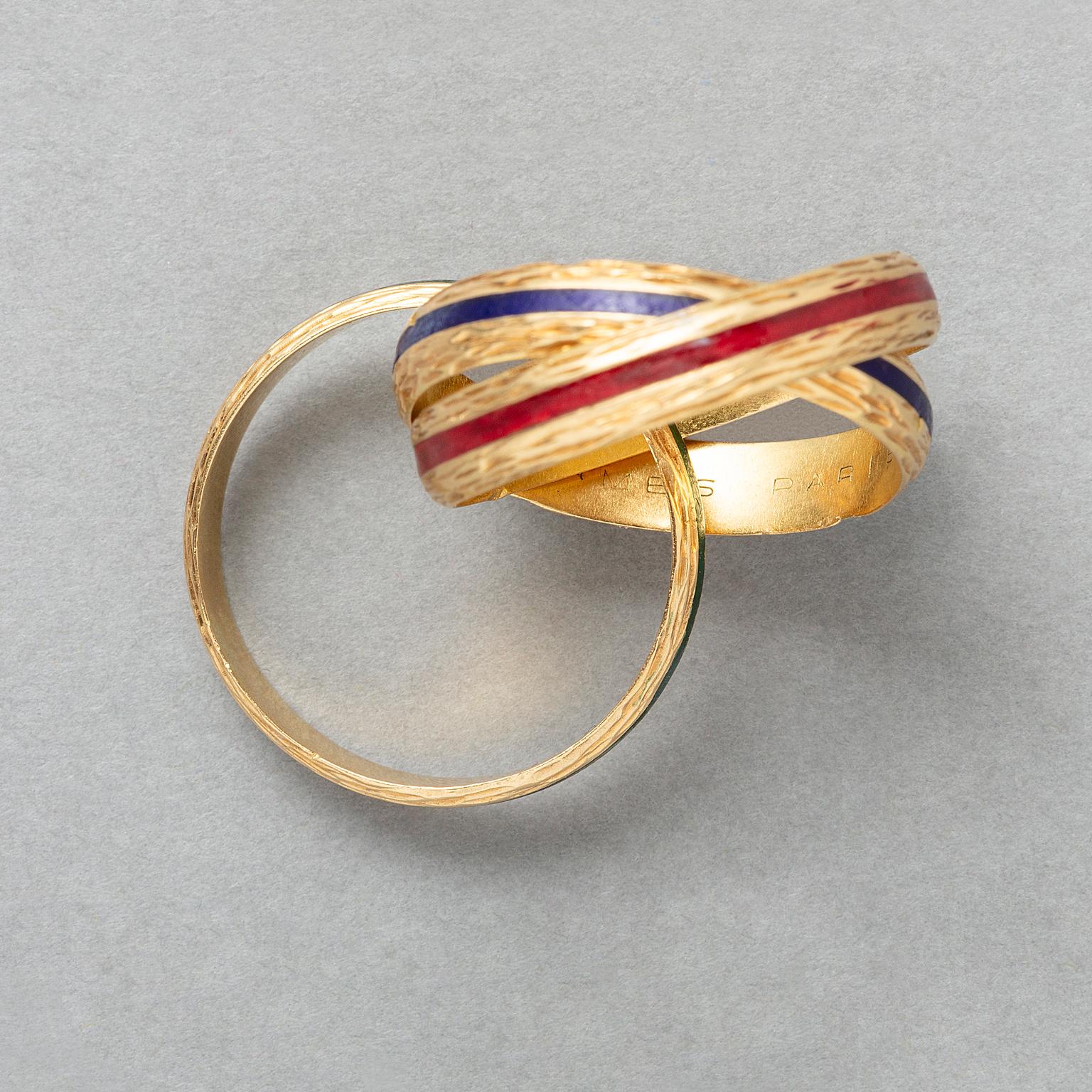 Ein Hermes Trinity-Ring aus 18 Karat Gold und Emaille im Zustand „Gut“ im Angebot in Amsterdam, NL