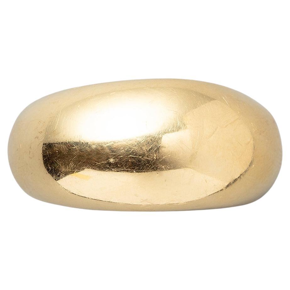 An 18k Gold Bombé Chaumet Ring