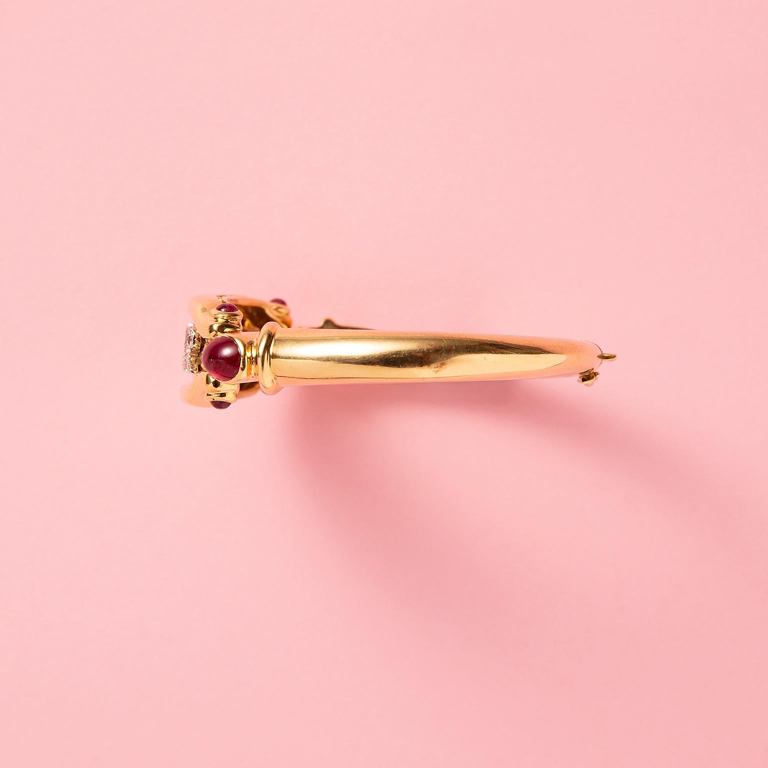 Bonheur-Armband aus 18 Karat Gold mit Diamanten und Rubinen im Zustand „Gut“ im Angebot in Amsterdam, NL