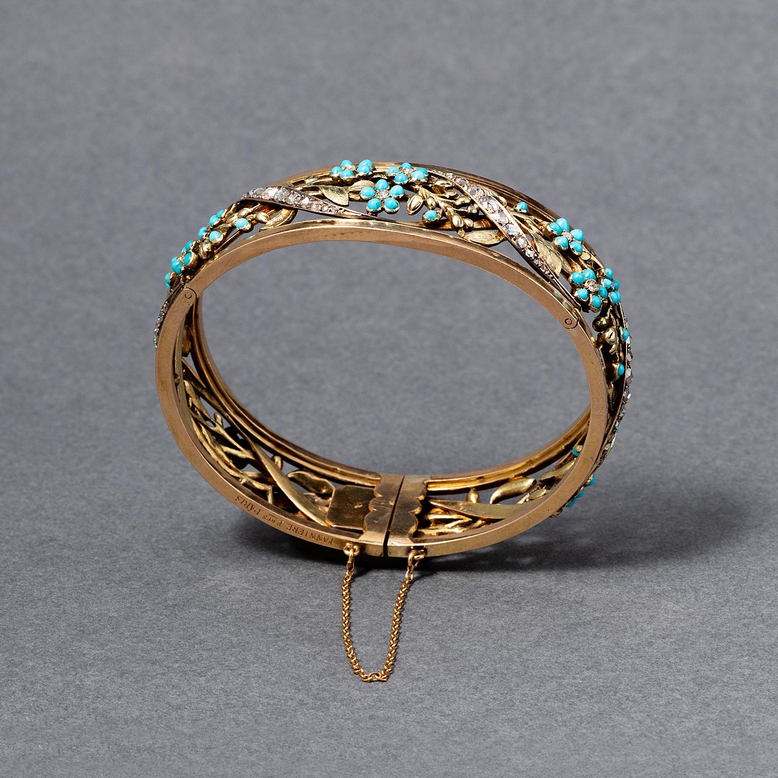 Rose Cut An 18k gold bracelet with turquoise and diamond For Sale