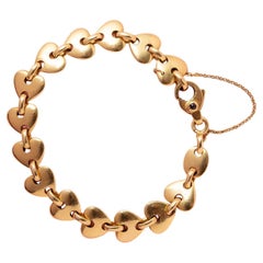 Vintage An 18k Gold Heart Link Bracelet