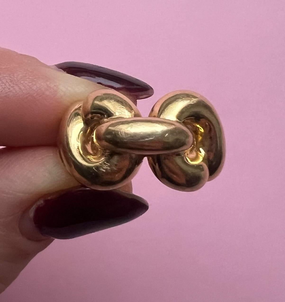 An 18k Gold Hermès Knot Ring 4