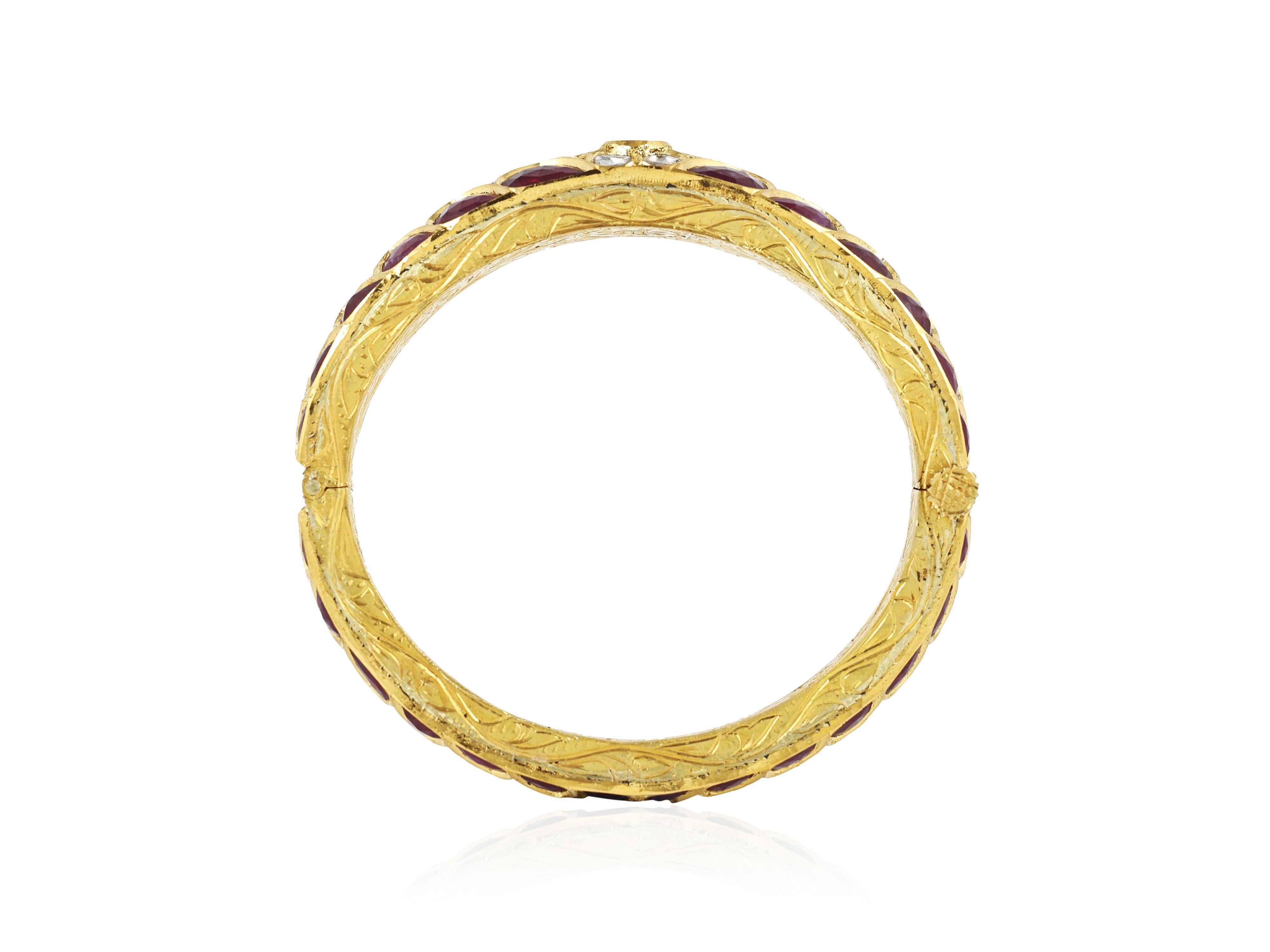 Un braccialetto polki in oro 18 carati con rubino indiano e diamante naturale in vendita 8