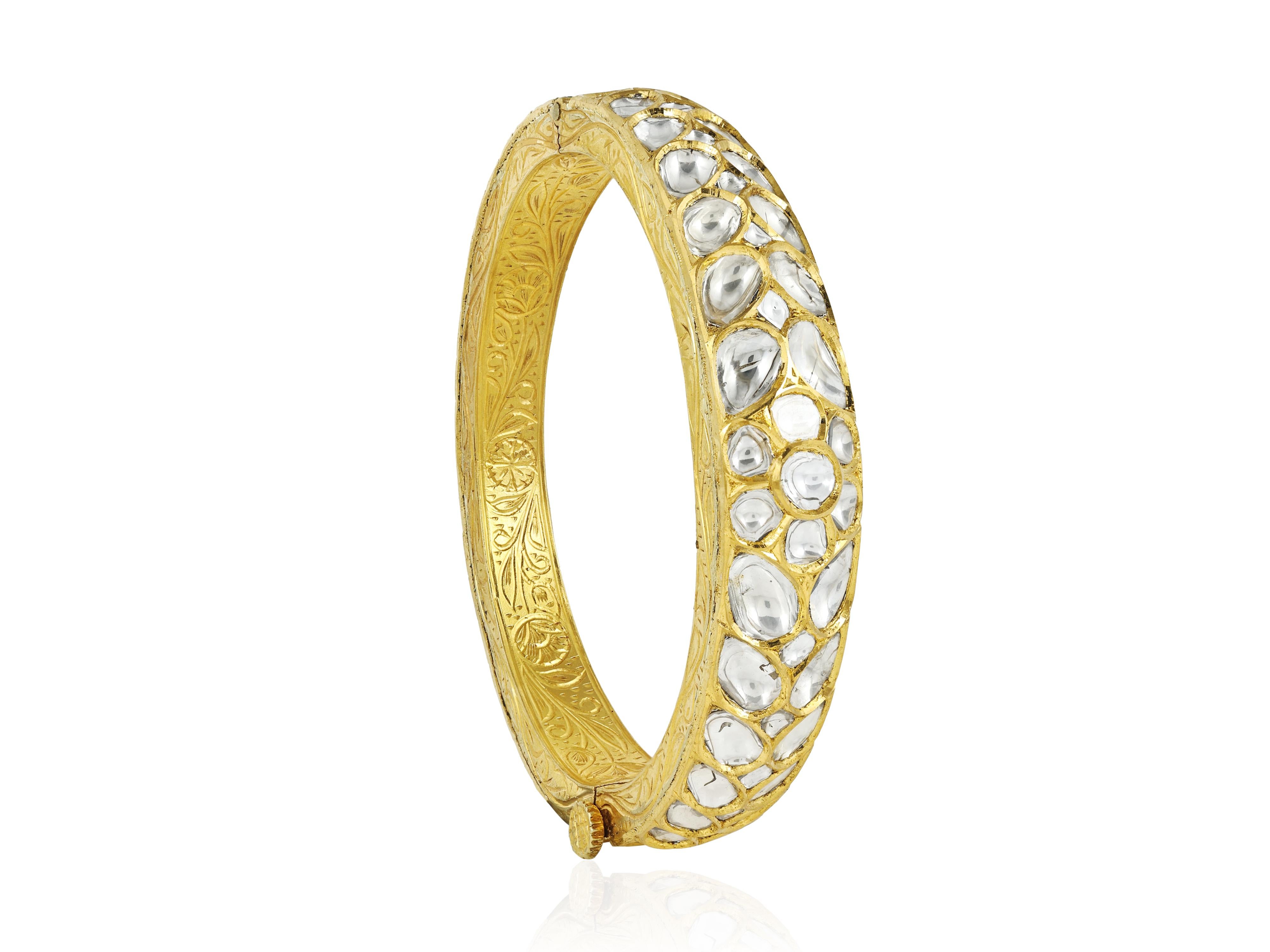 Un braccialetto polkis con diamante naturale in oro 18 carati  Gioielli del patrimonio indiano In condizioni Nuovo in vendita a Bangkok,, TH