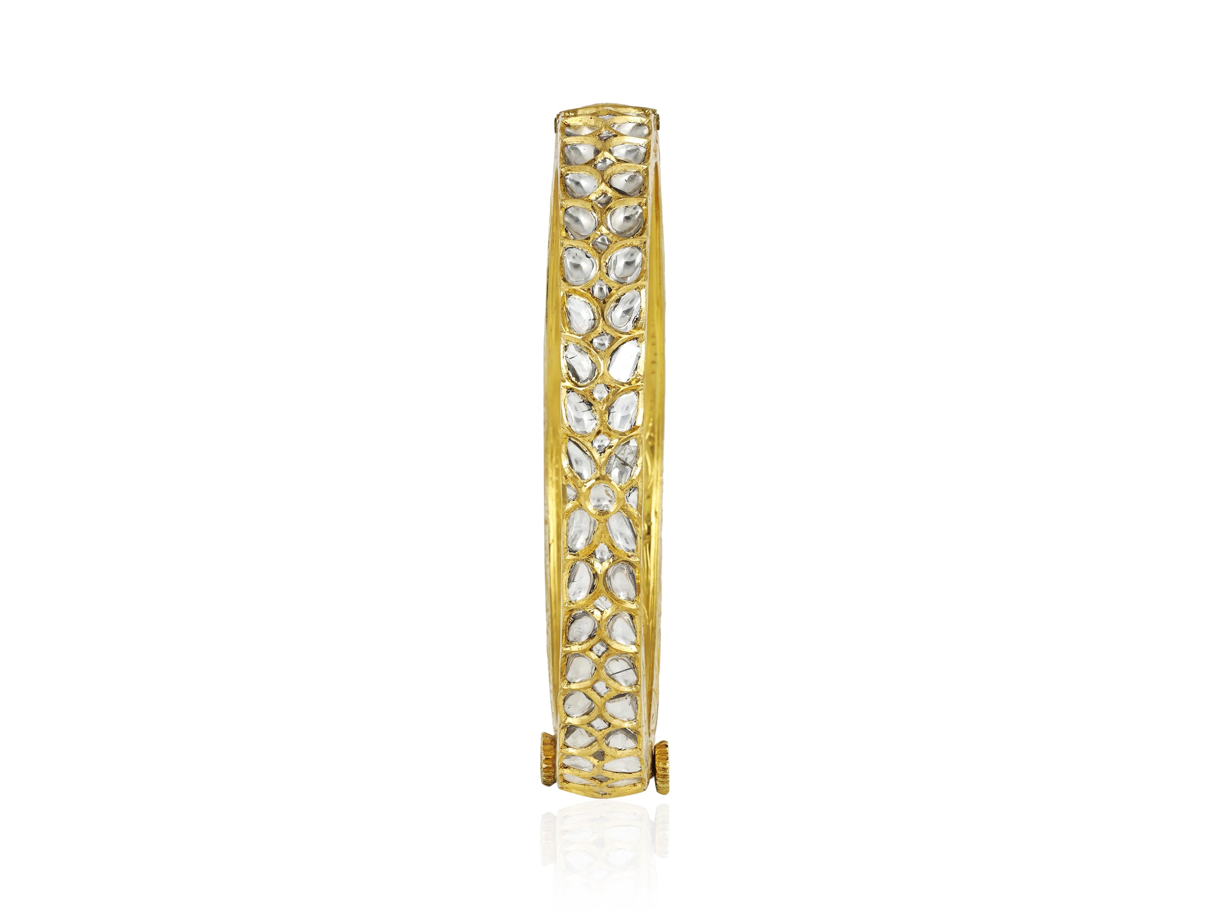 Un braccialetto polkis con diamante naturale in oro 18 carati  Gioielli del patrimonio indiano in vendita 1