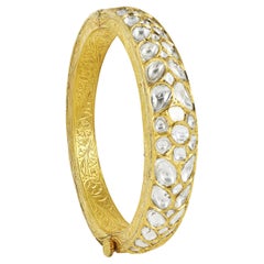 Un braccialetto polkis con diamante naturale in oro 18 carati  Gioielli del patrimonio indiano