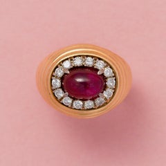 18k Gold Ribbed Ring with a Burma Ruby and Diamonds