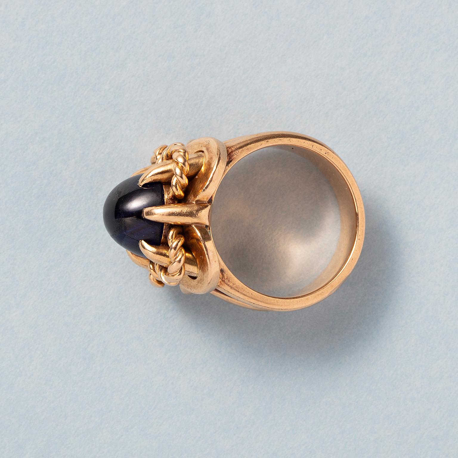 Women's or Men's An 18k Gold Talon Ring with Sapphire For Sale