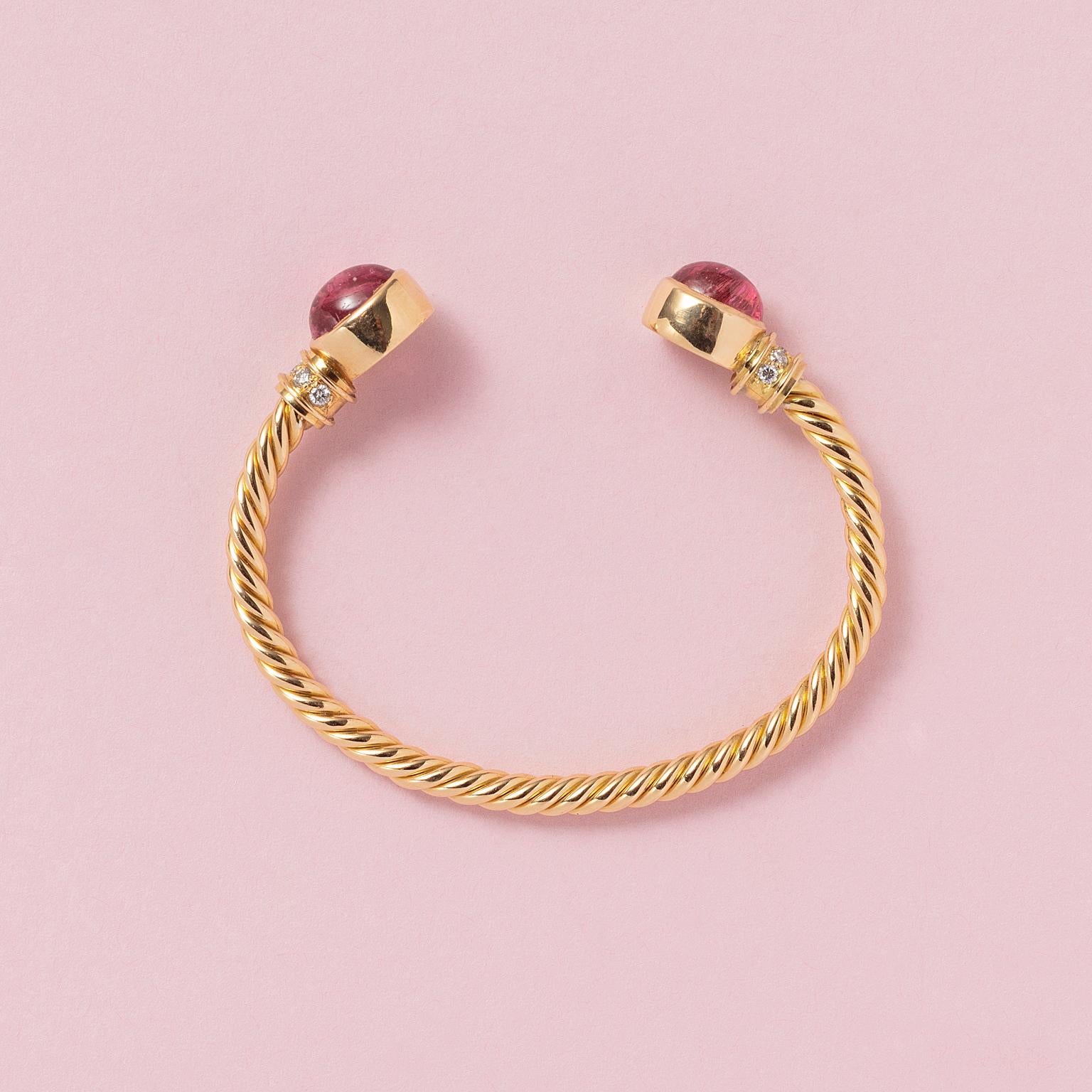 Cabochon An 18k Gold Tourmaline and Diamond Bulgari bracelet For Sale