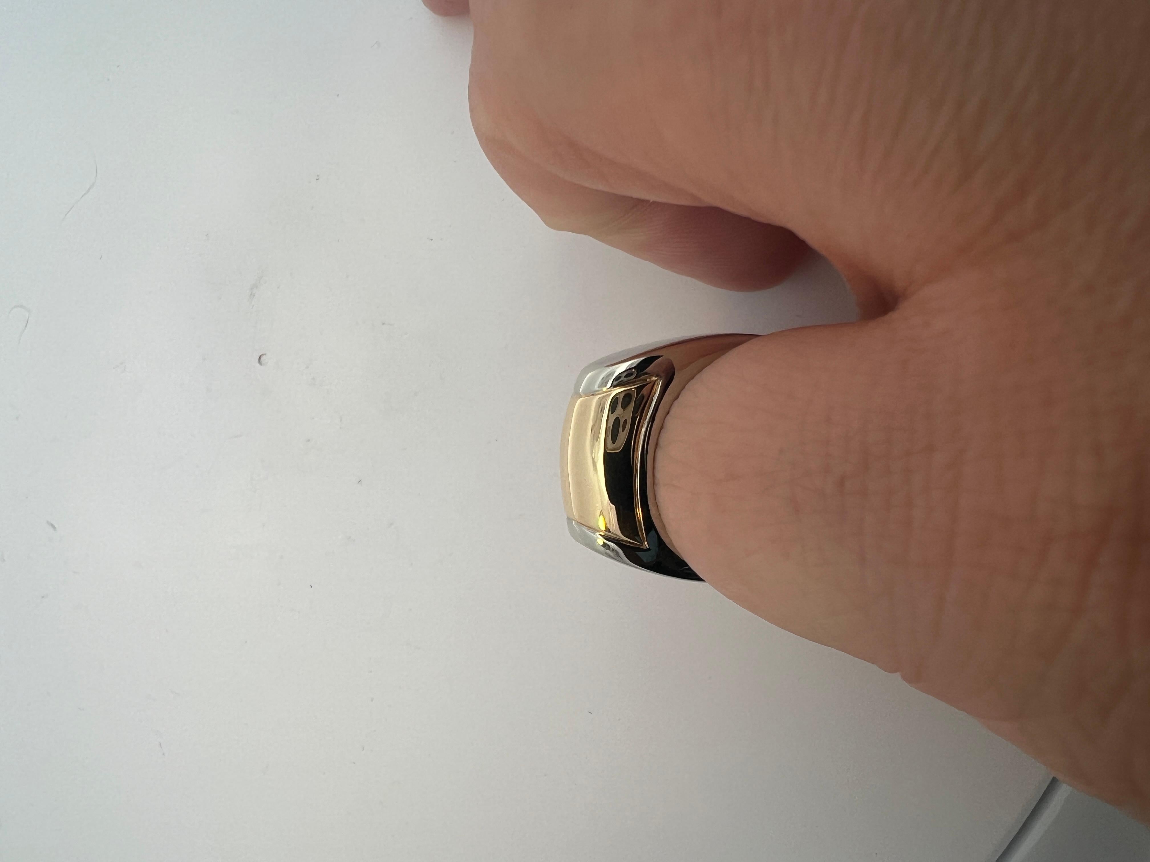 Un anello in oro giallo e bianco 18 carati di Bulgari in vendita 6