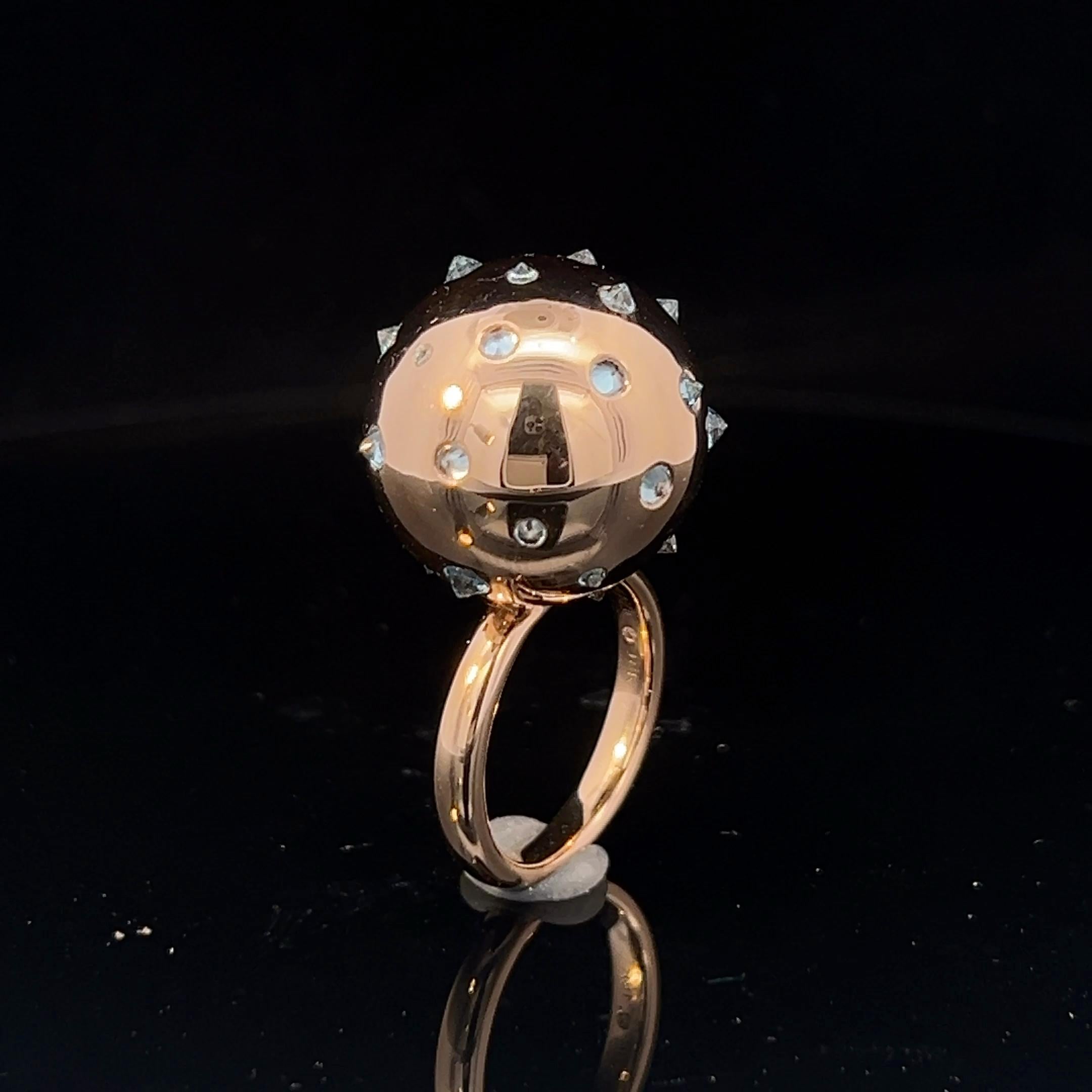 Un anello in oro giallo rossastro e acquamarina di Beazie, 18 carati in vendita 6