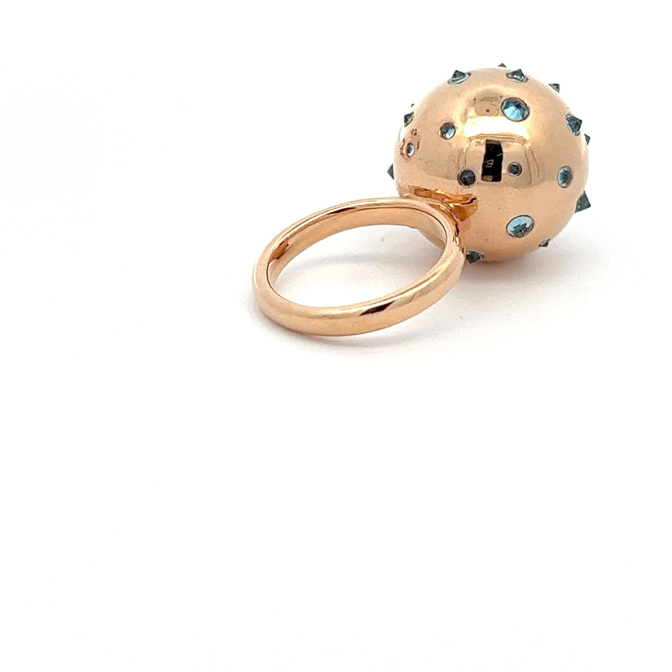 Un anello in oro giallo rossastro e acquamarina di Beazie, 18 carati In condizioni buone in vendita a KERKRADE, NL