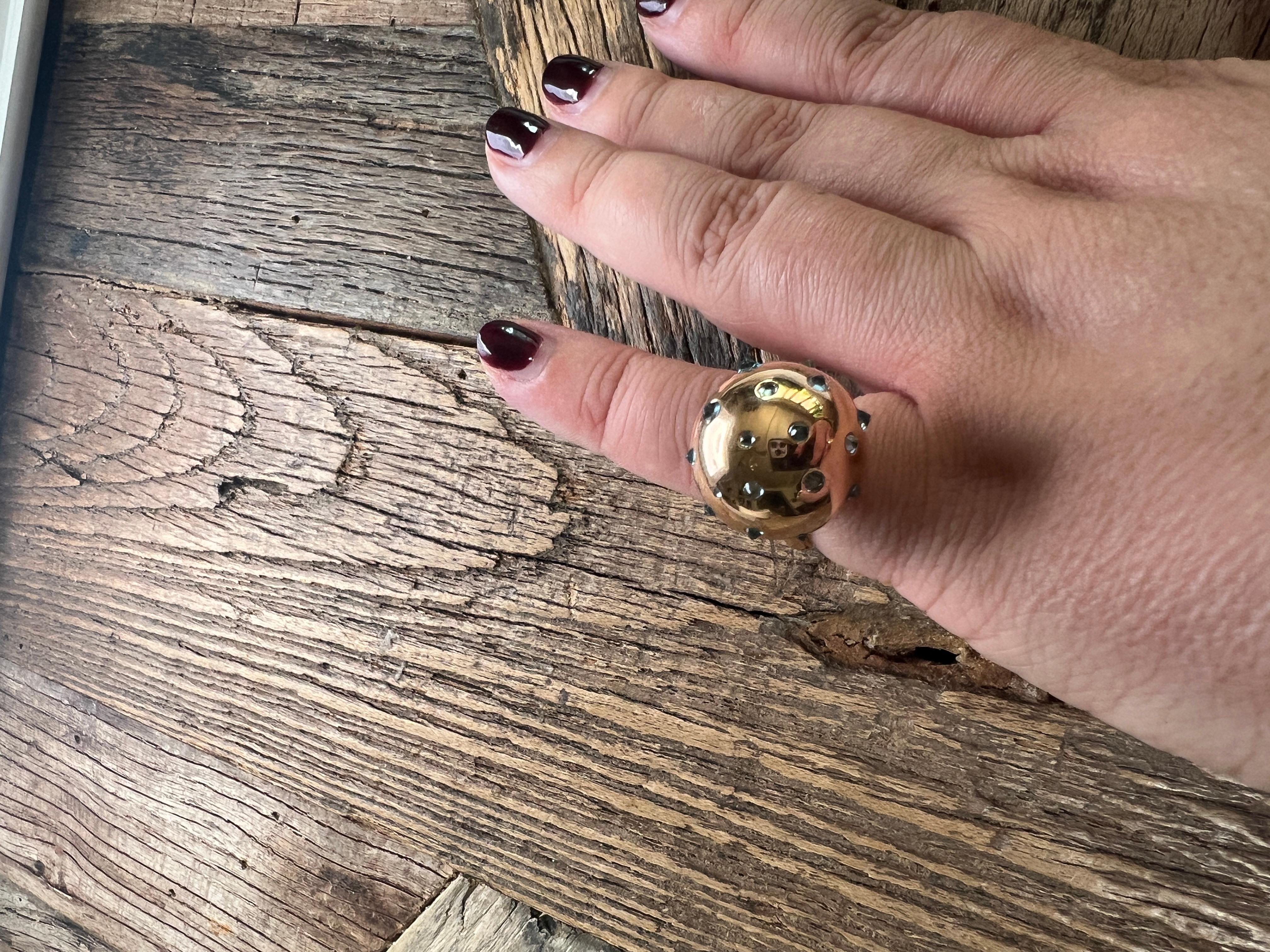 Un anello in oro giallo rossastro e acquamarina di Beazie, 18 carati in vendita 2