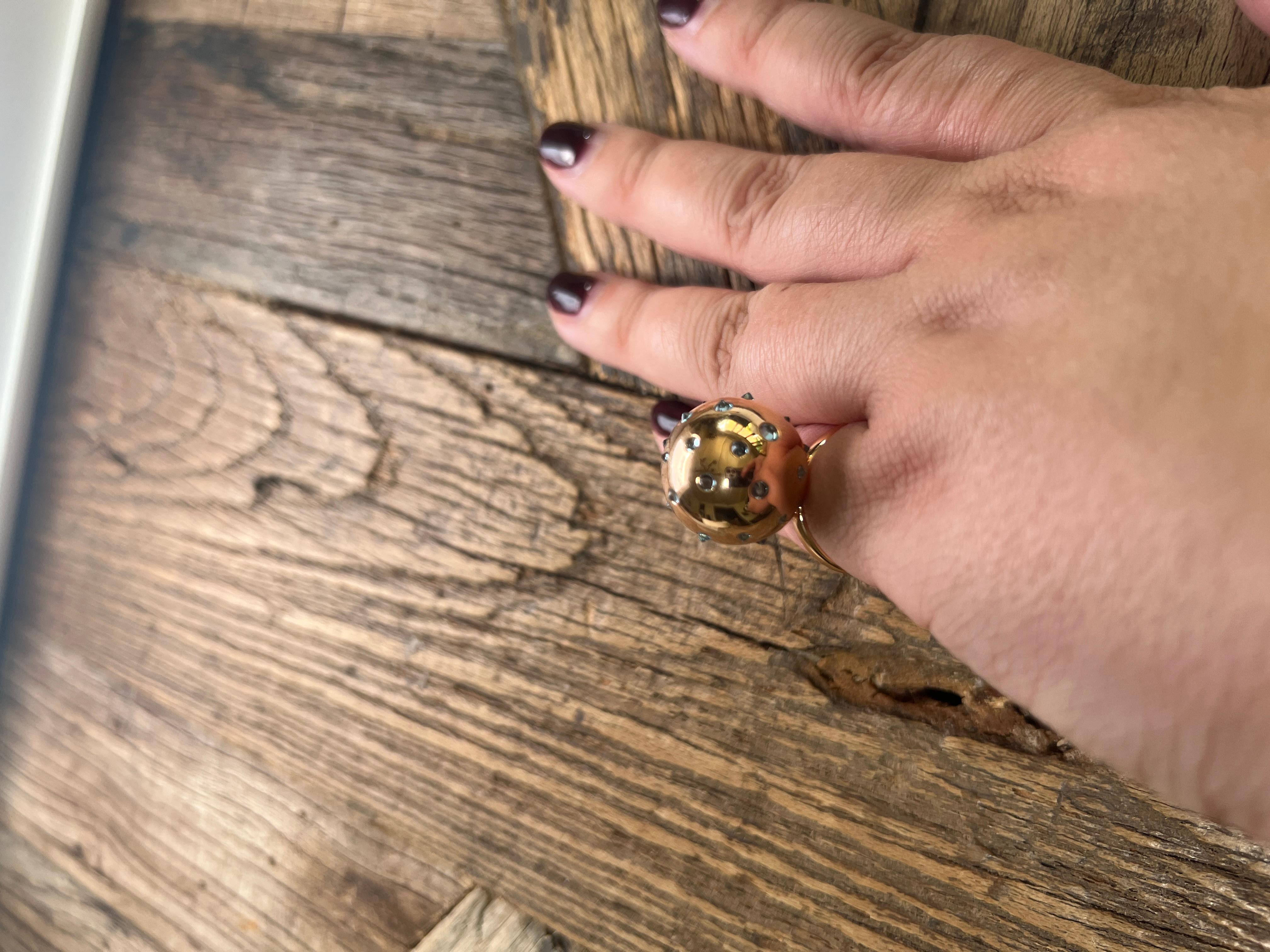 Un anello in oro giallo rossastro e acquamarina di Beazie, 18 carati in vendita 3