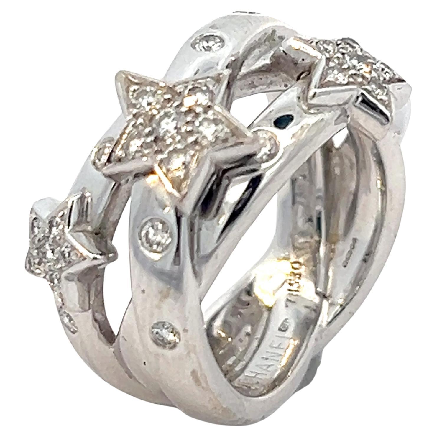 Ein Ring aus 18 Karat Weißgold und Diamanten von Chanel