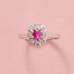 An 18k White gold Cluster Ring with Pink Sapphire and Diamond