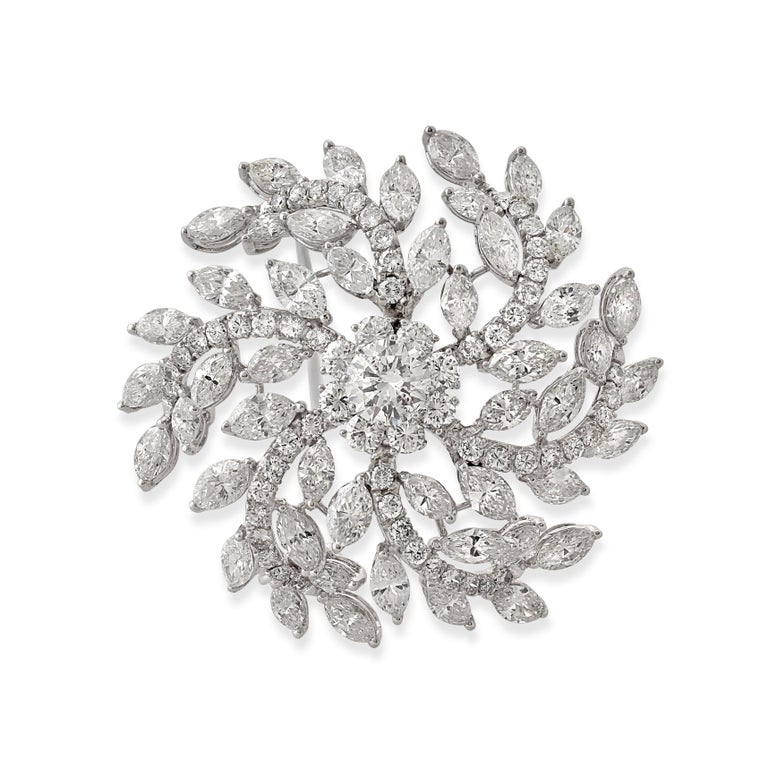 Round Cut 18k White Gold & Diamond Brooch For Sale