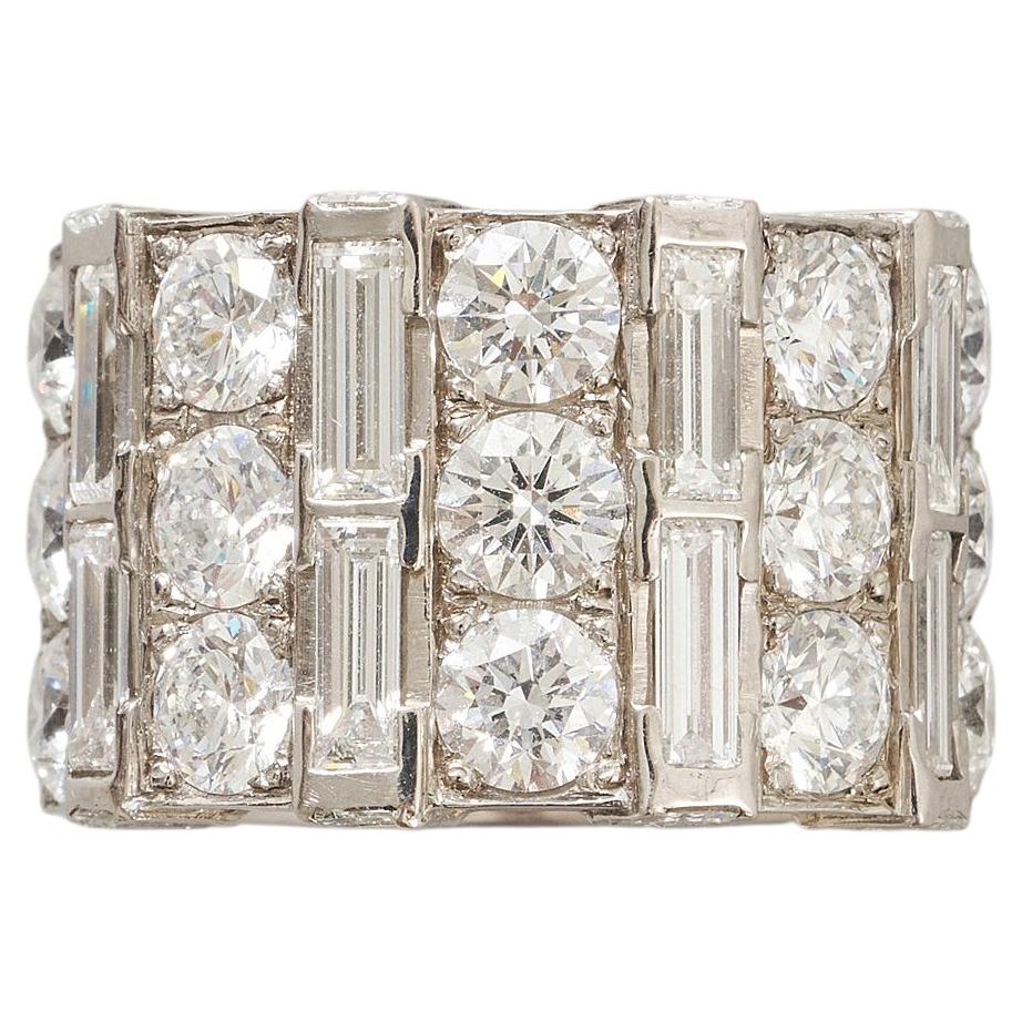 Bague à large diamant en or blanc 18k