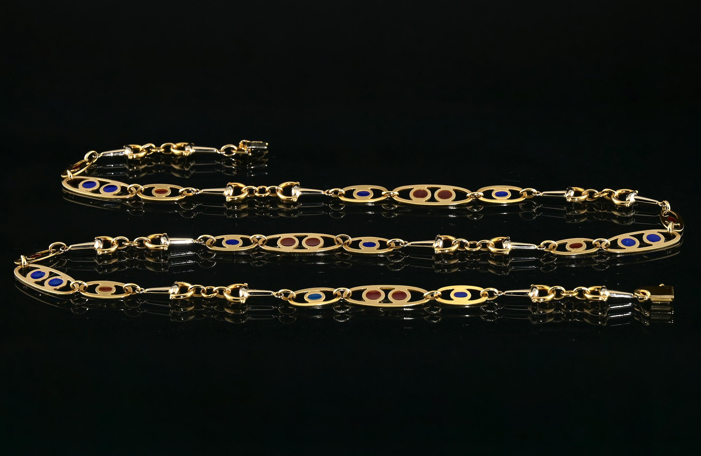 Une longue chaîne en or jaune 18 carats, or blanc 18 carats et émail de G. Vascellari Bon état - En vente à KERKRADE, NL
