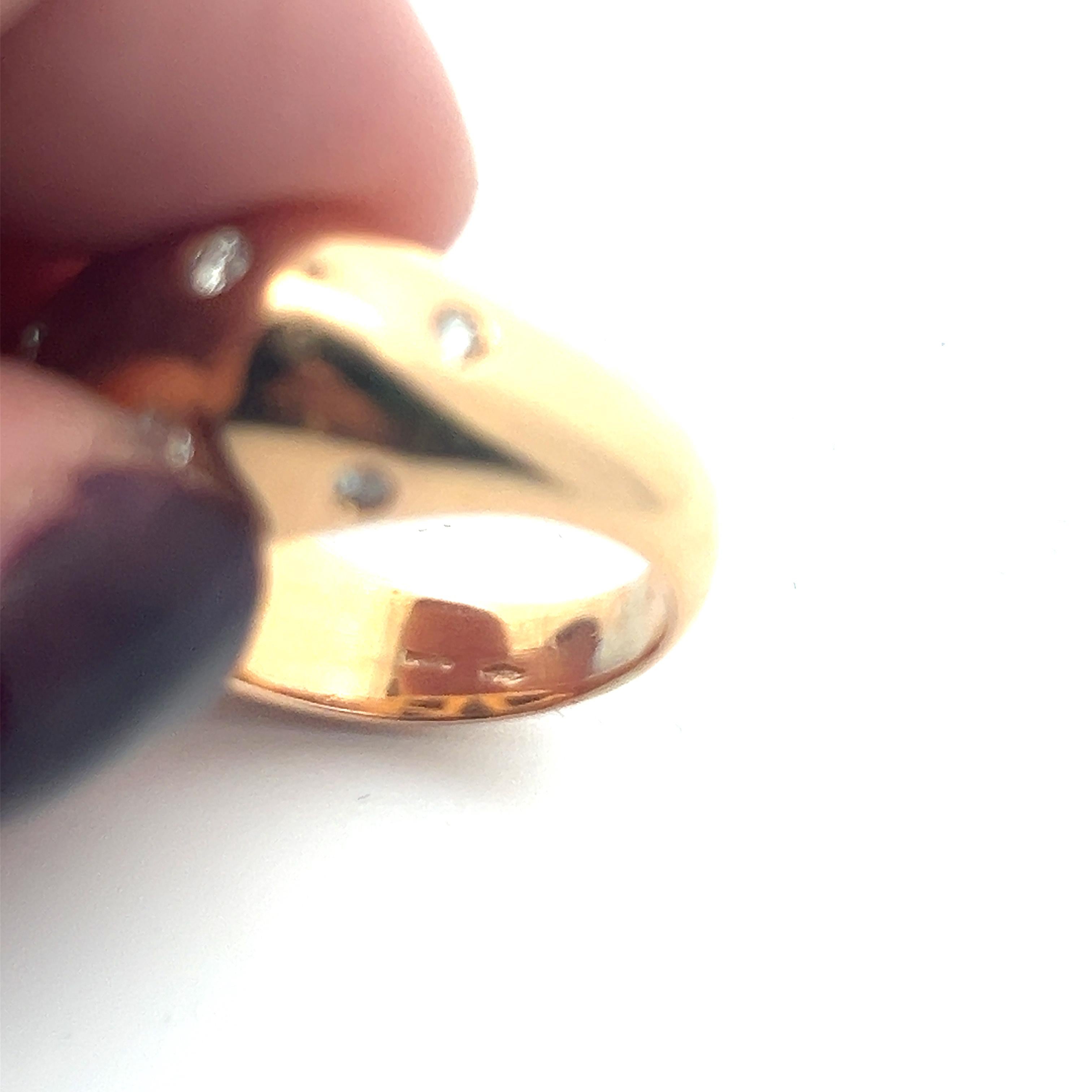 Ein Ring aus 18 Karat Gelbgold und Diamanten von Aldo Carboni 6