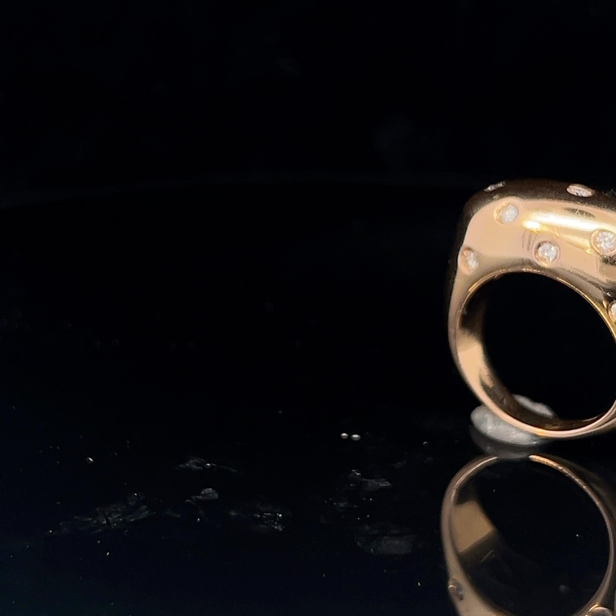 Ein Ring aus 18 Karat Gelbgold und Diamanten von Aldo Carboni 2
