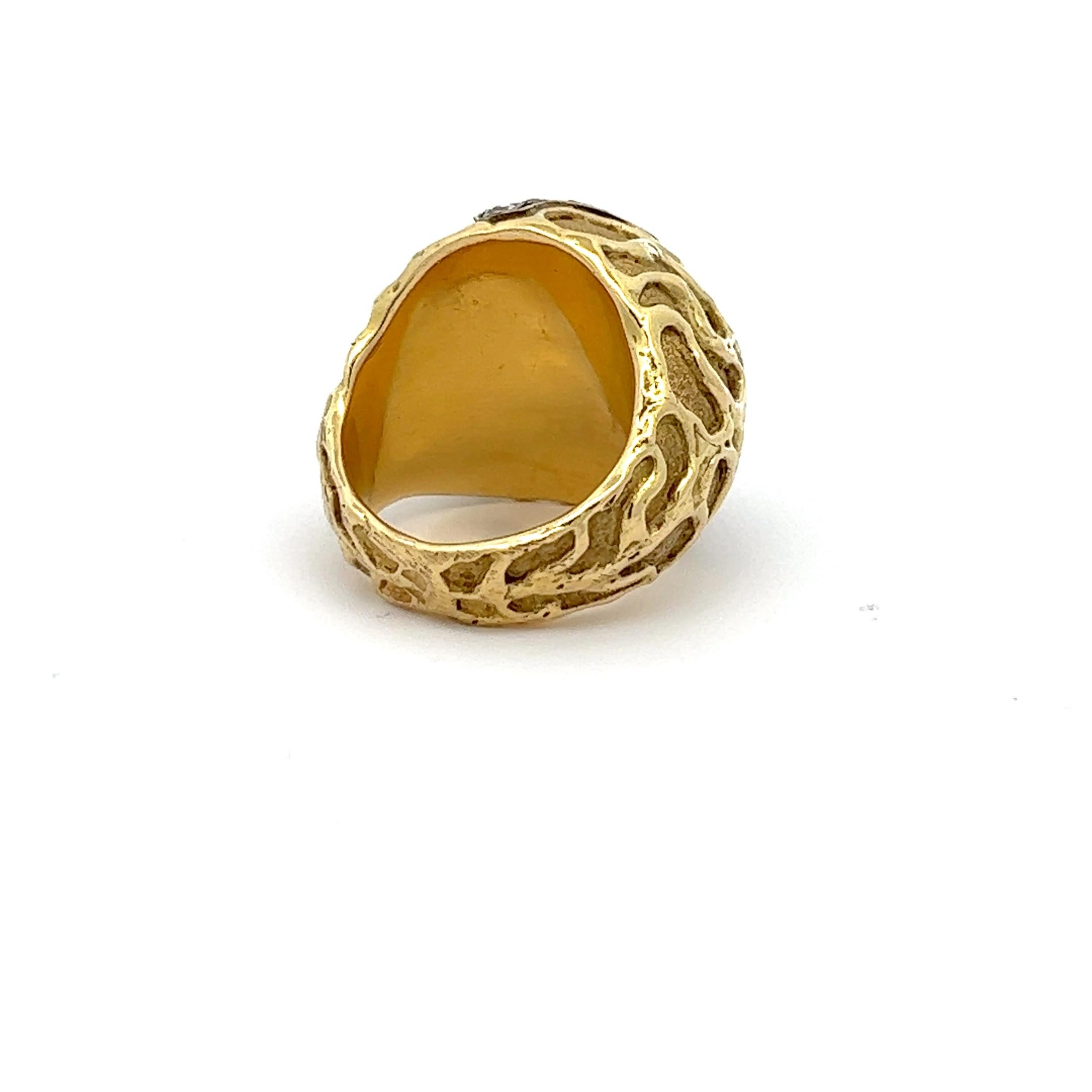 Ein Ring aus 18 Karat Gelbgold und Diamanten von Leo de Vroomen im Zustand „Gut“ in KERKRADE, NL