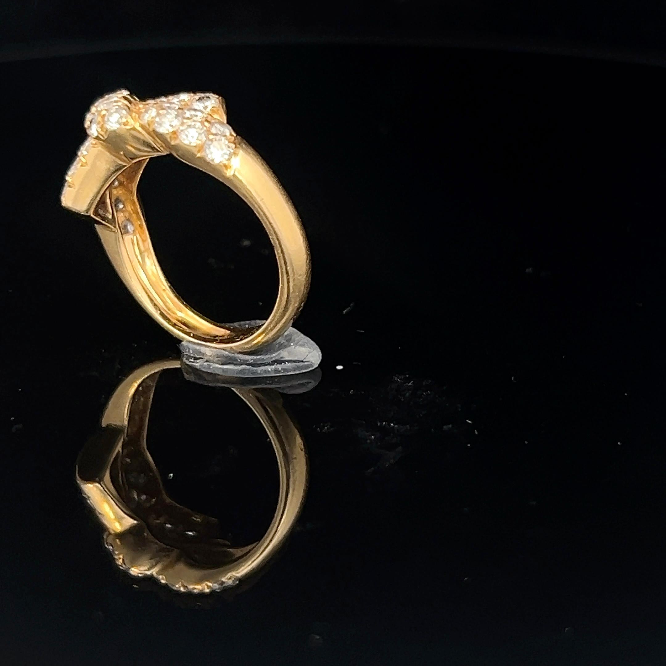 An 18k yellow gold and diamond ring by Van Cleef & Arpels 12