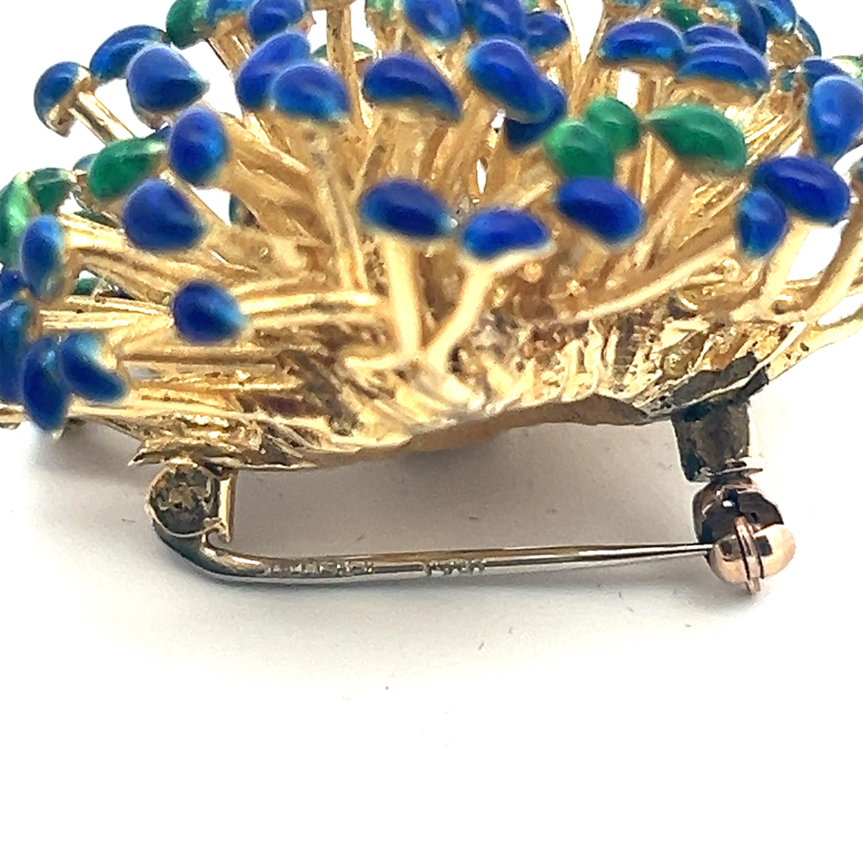 An 18k yellow gold and enamel brooch by W. Teller. For Sale 6