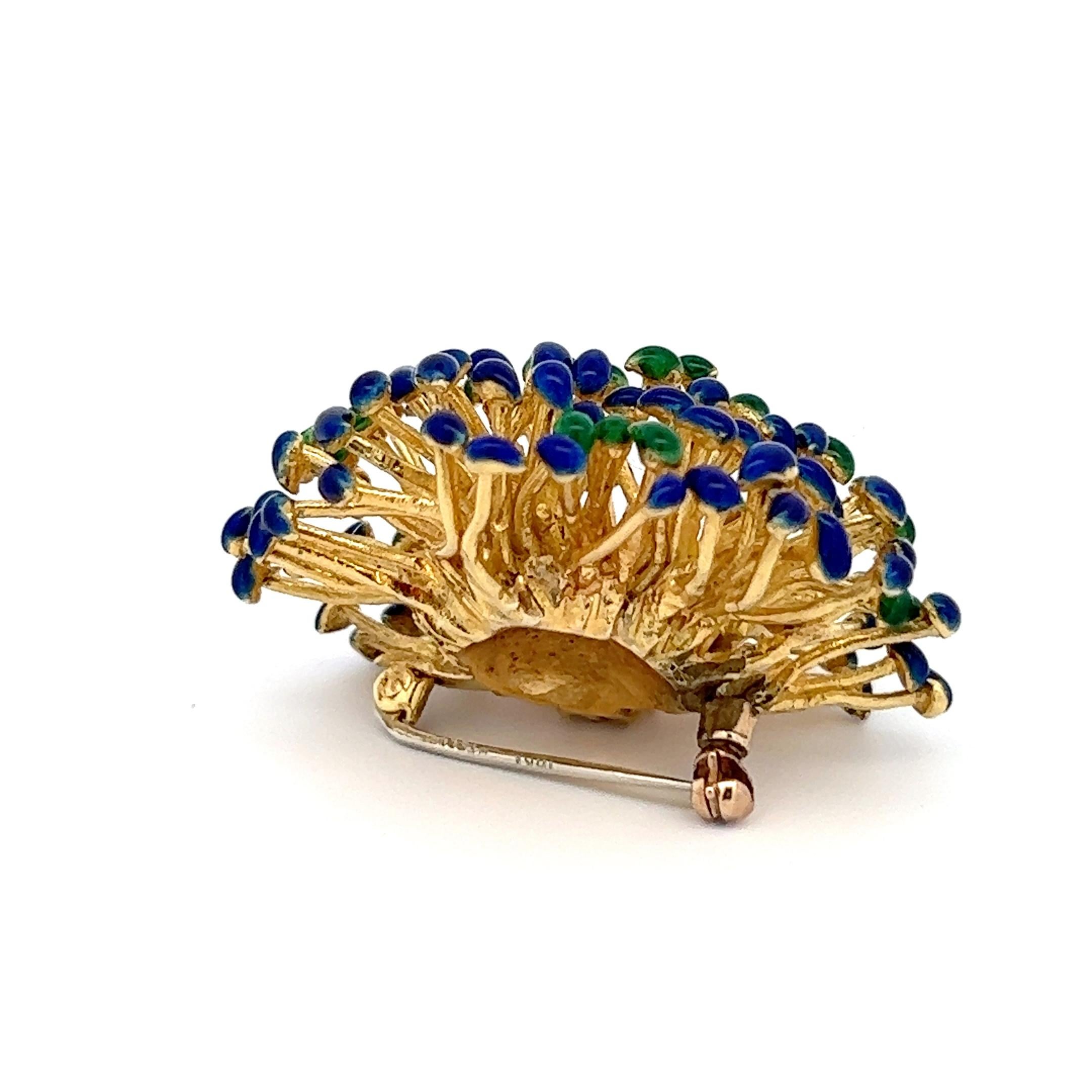 Women's or Men's An 18k yellow gold and enamel brooch by W. Teller. For Sale