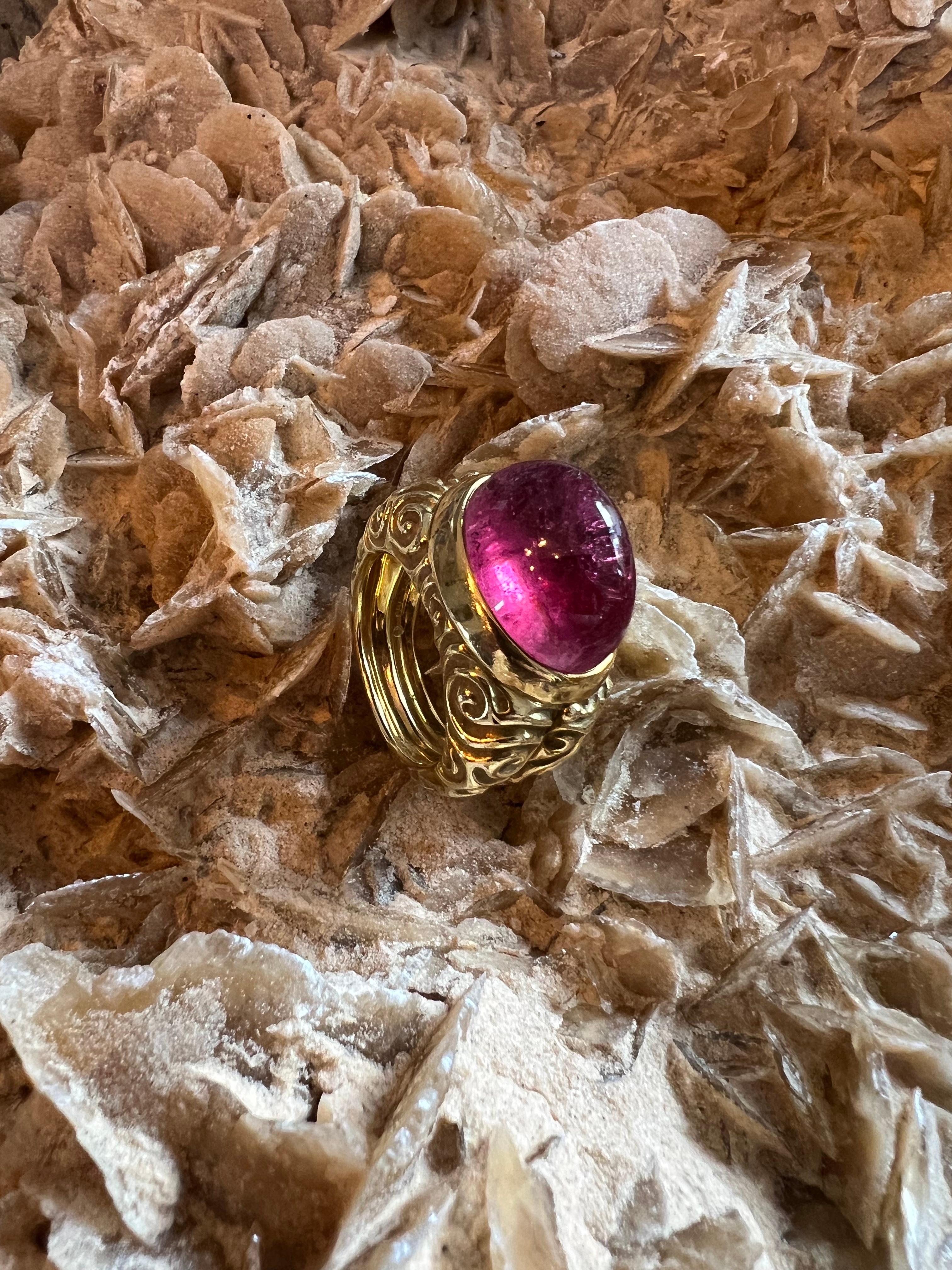 An 18k yellow gold and pink Tourmaline ring By Elizabeth Gage. For Sale 6