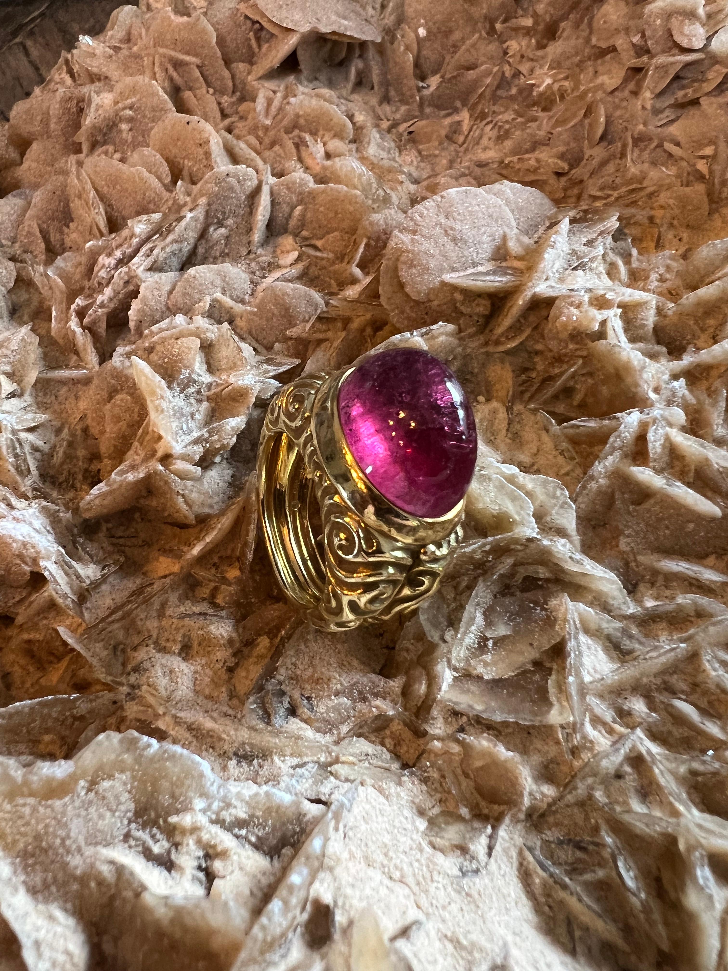 An 18k yellow gold and pink Tourmaline ring By Elizabeth Gage. For Sale 7