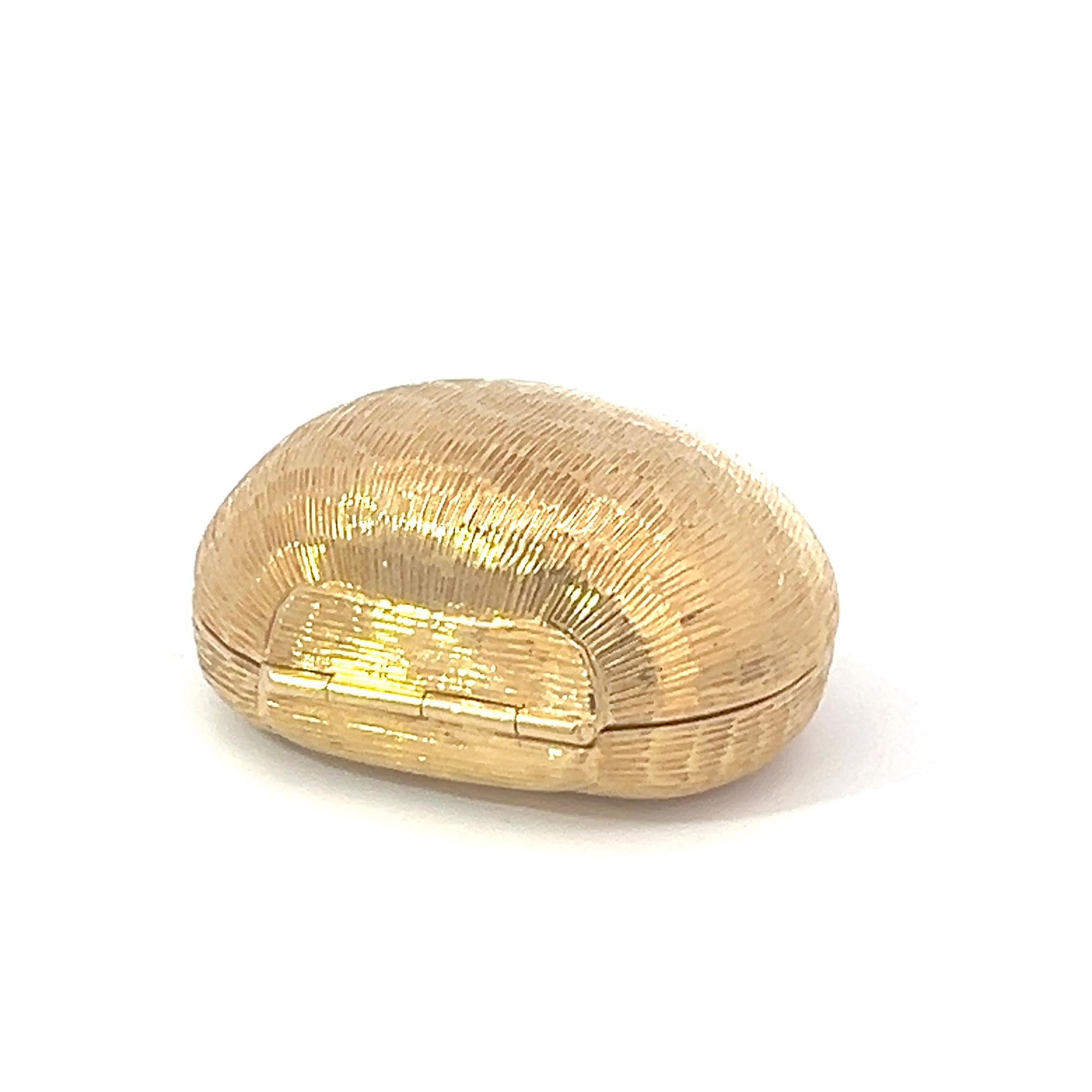 Women's or Men's An 18k yellow gold box by Mario Buccellati