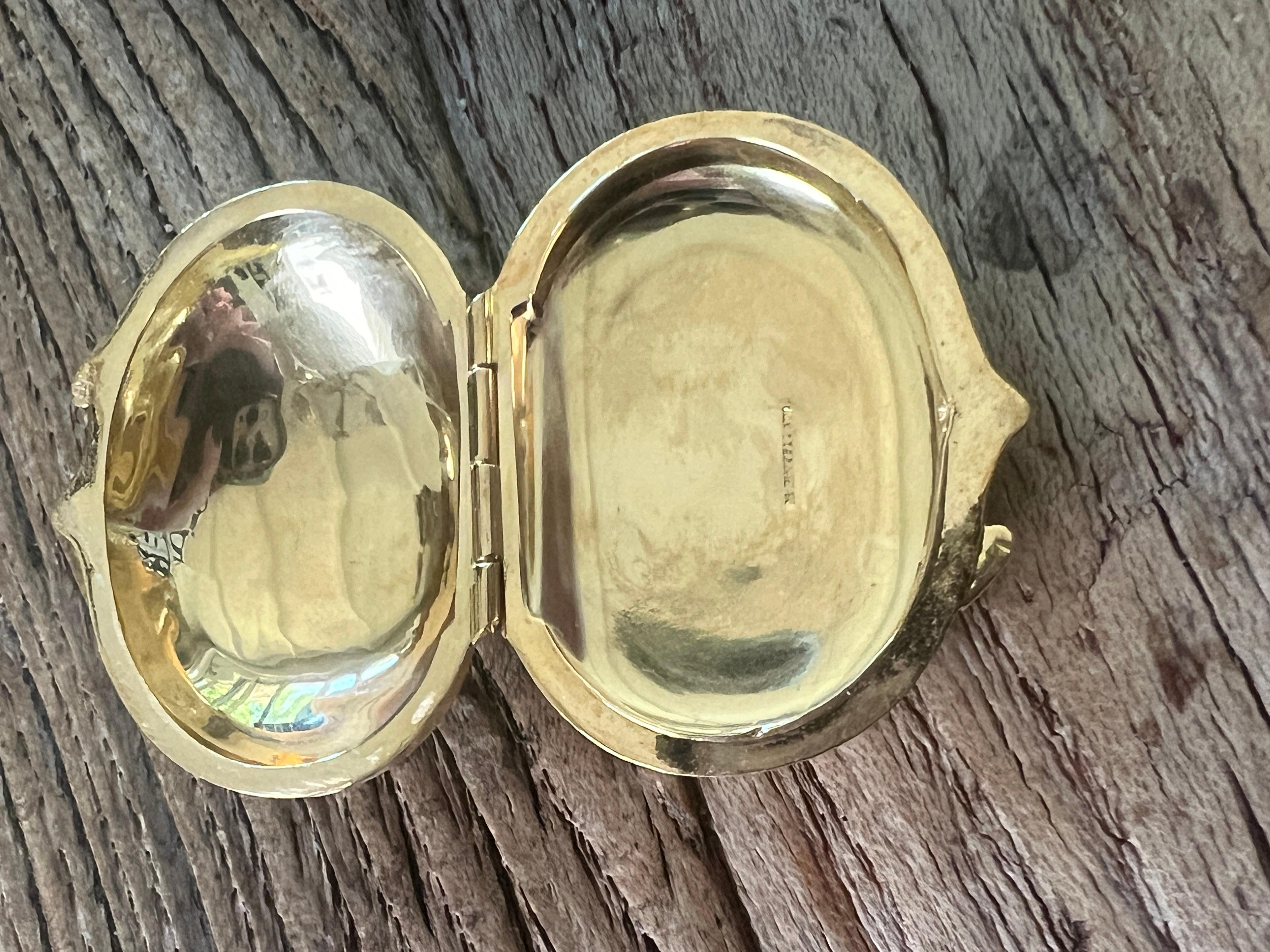An 18k yellow gold box by Mario Buccellati 2