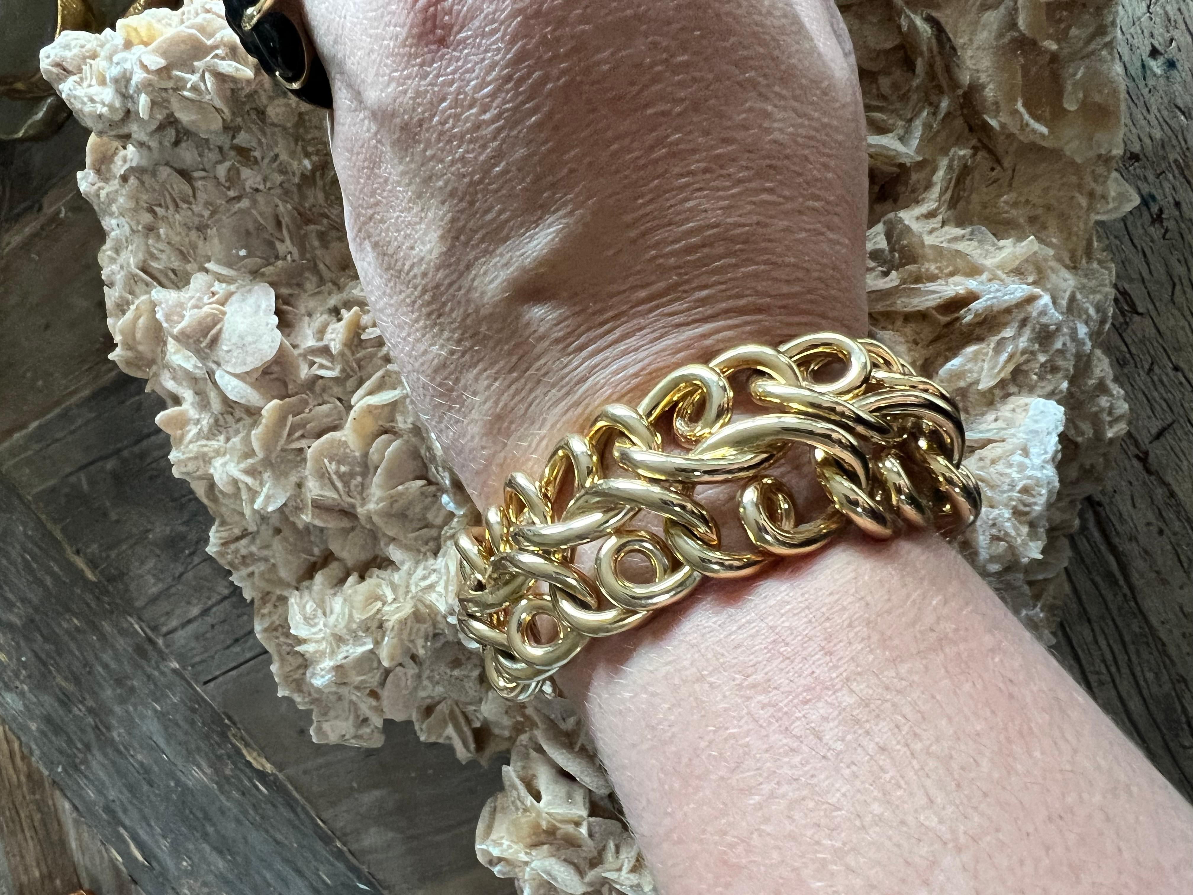 Un bracelet en or jaune 18 carats de Carlo Weingrill en vente 1