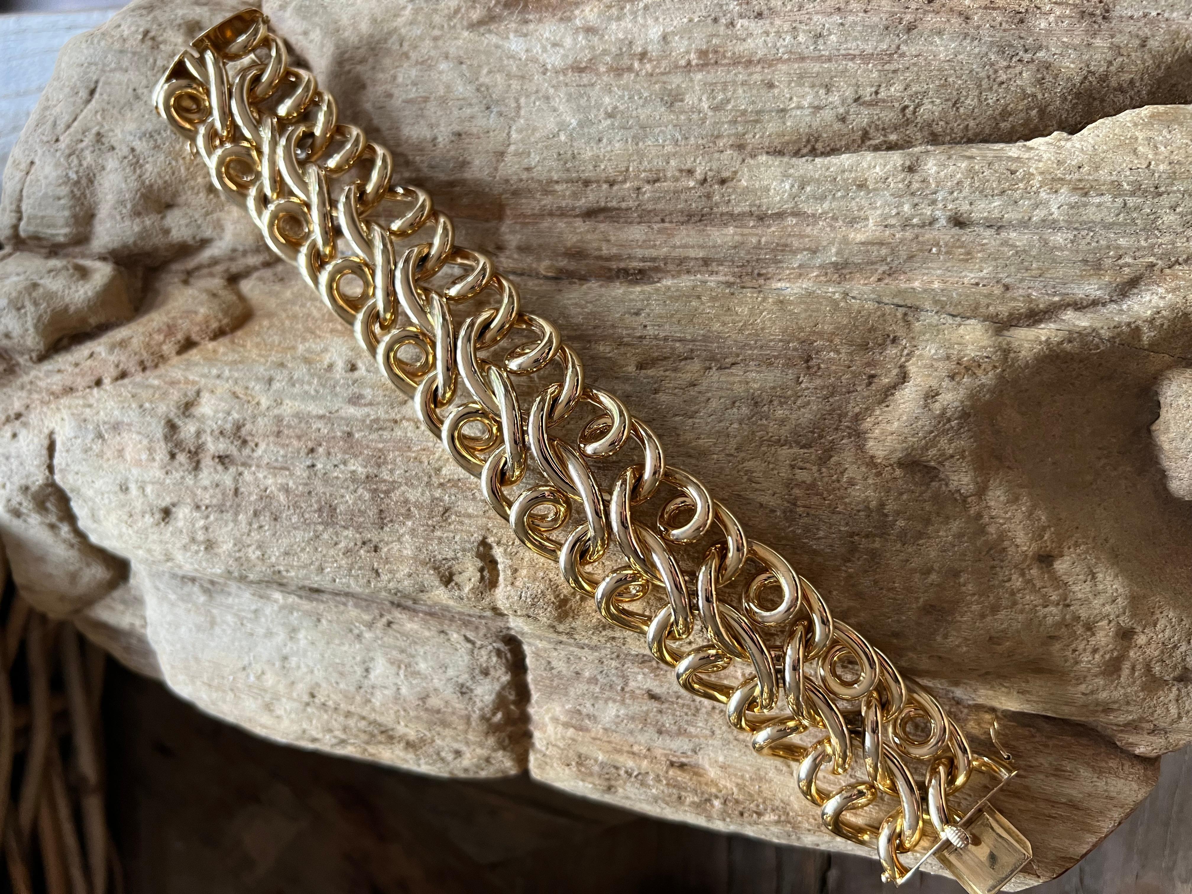 Un bracelet en or jaune 18 carats de Carlo Weingrill en vente 4