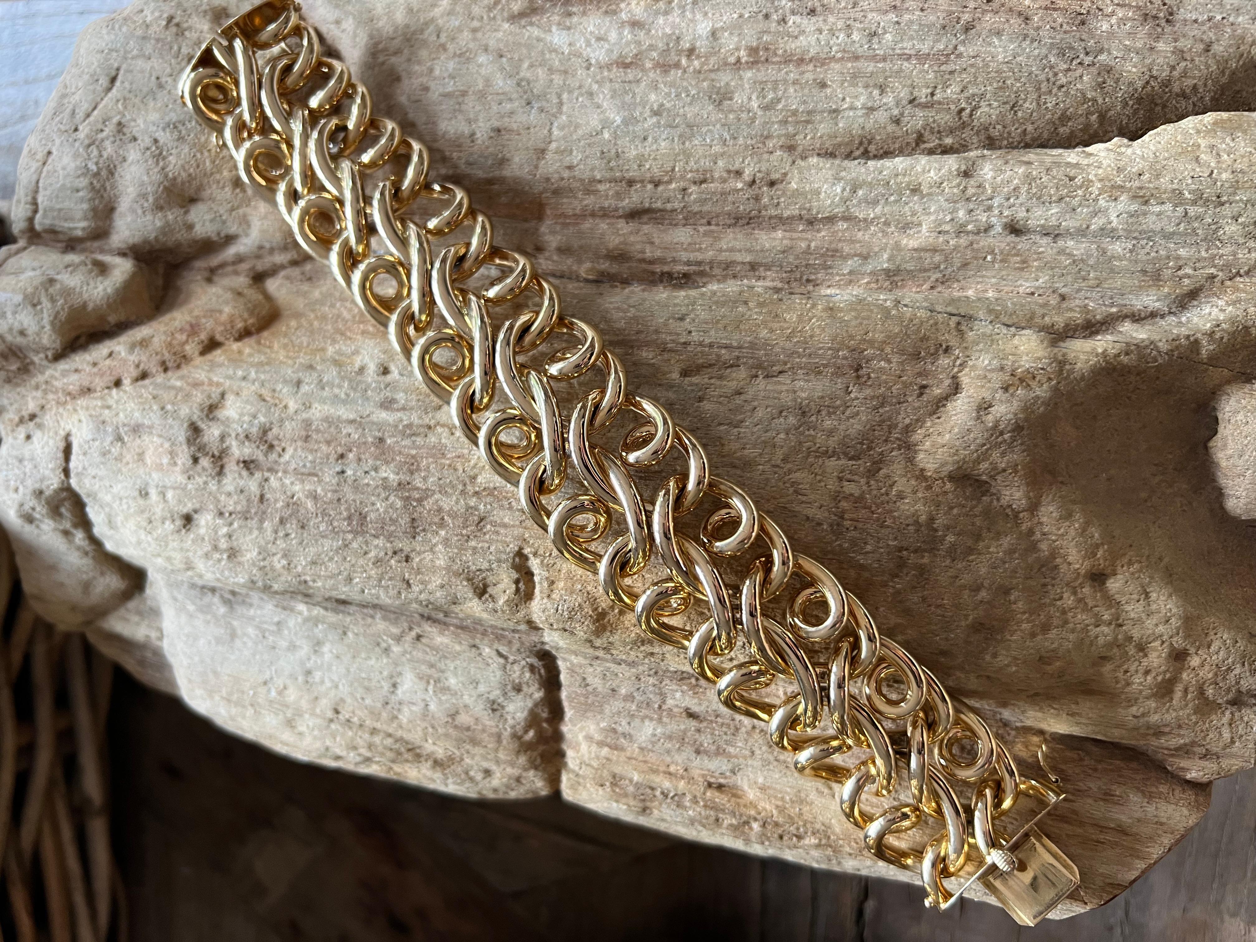 Un bracelet en or jaune 18 carats de Carlo Weingrill en vente 5