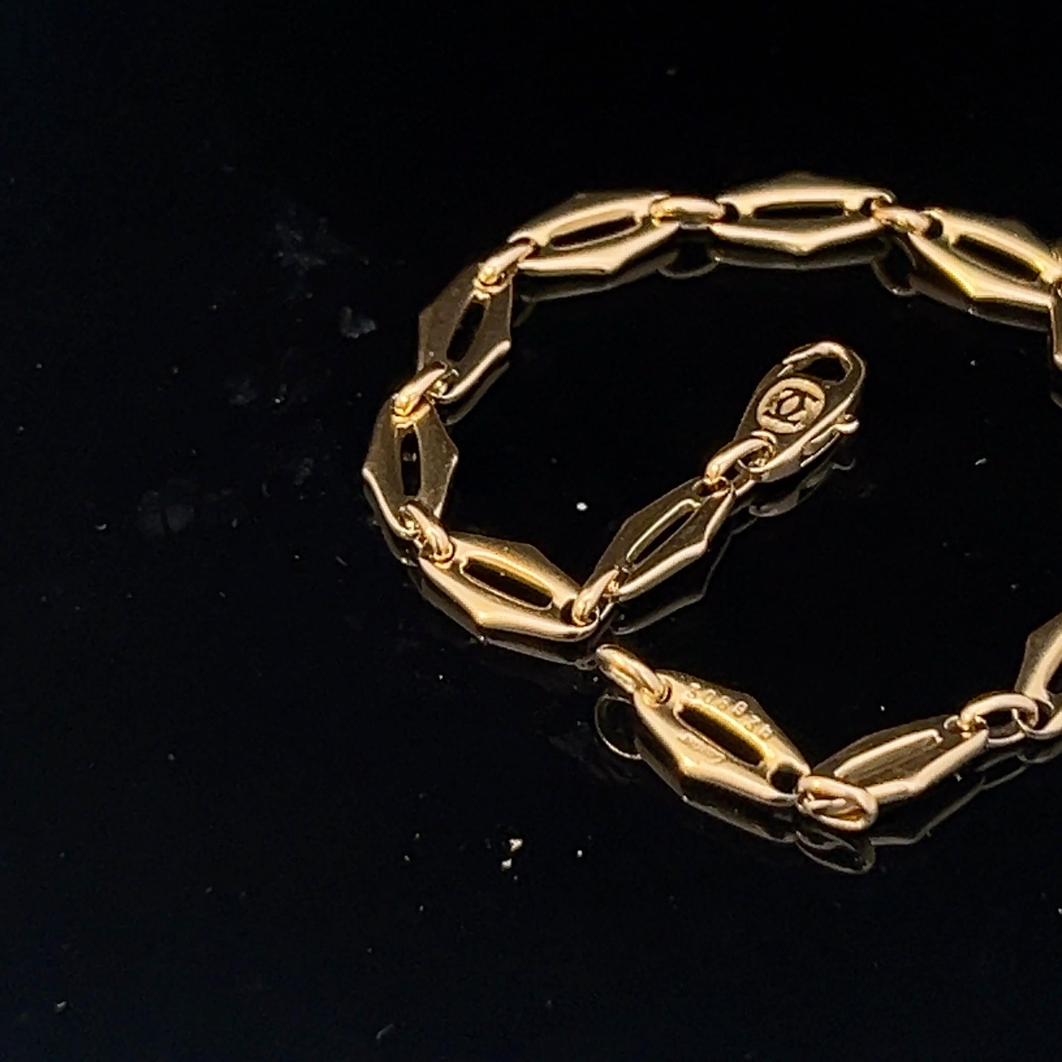 An 18k yellow gold bracelet by Cartier. 3