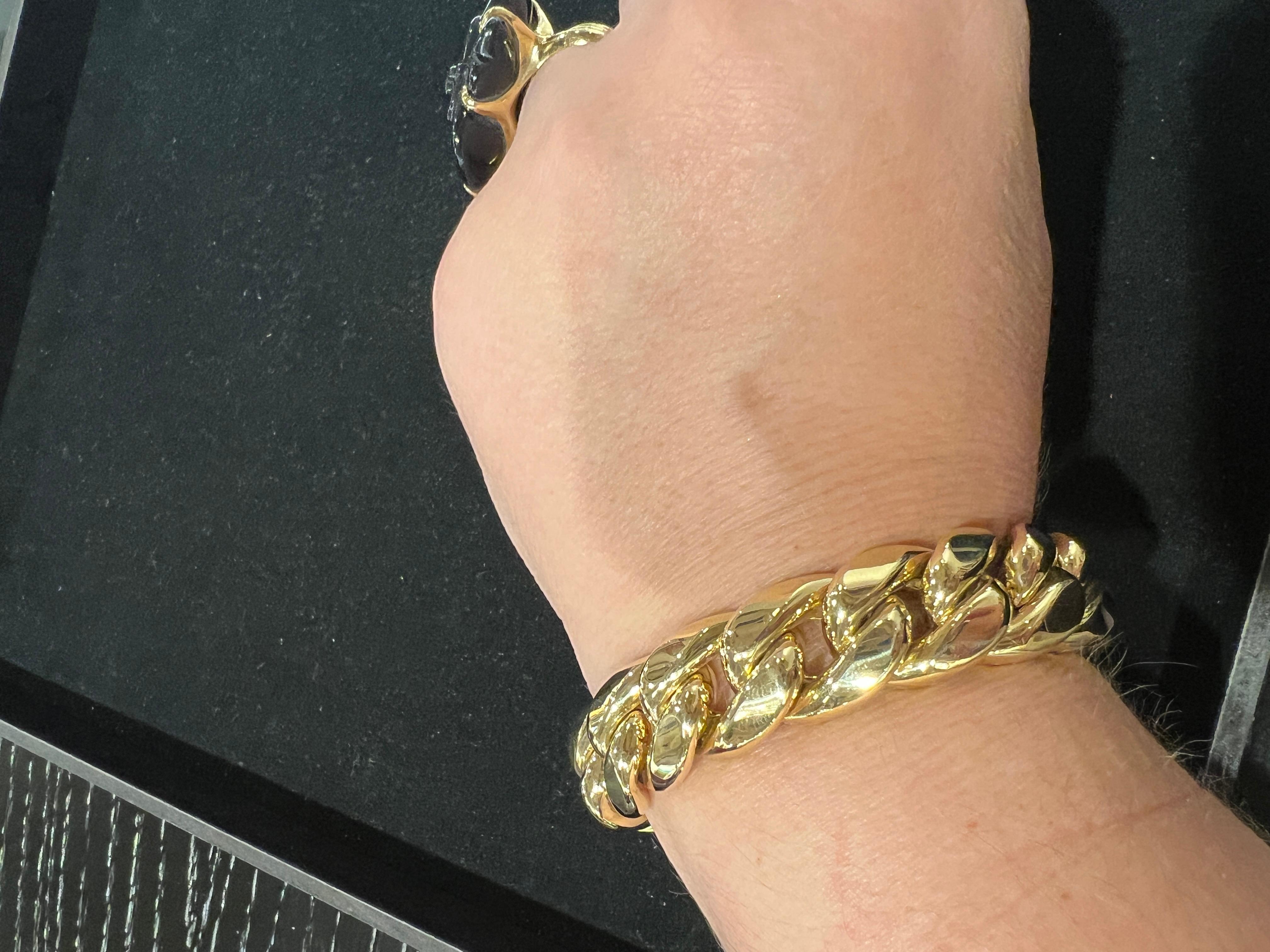 An 18k yellow gold bracelet by Nicolis Cola. For Sale 5