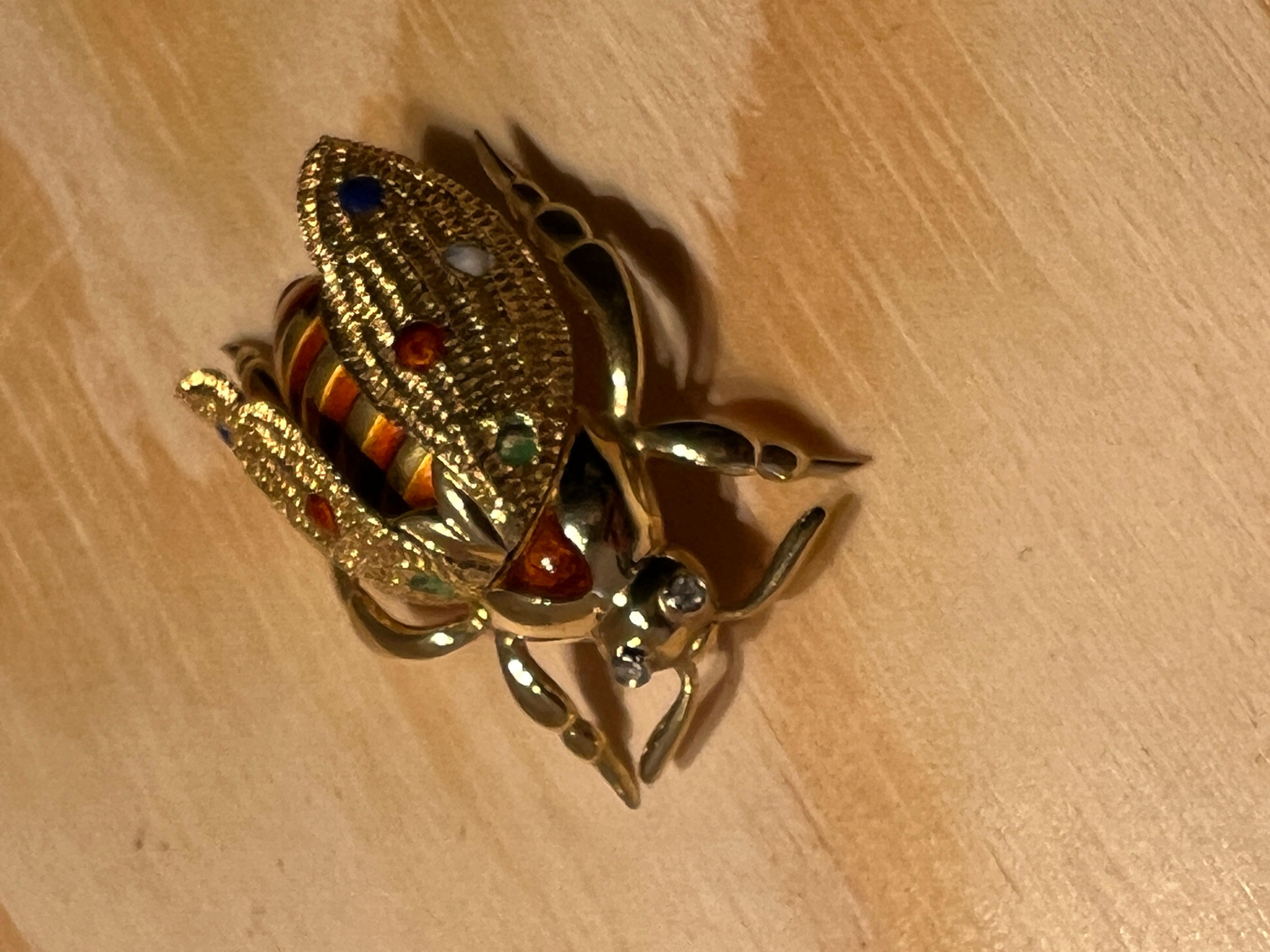 An 18k yellow gold, enamel and Diamond beetle brooch by Marco Rigoni.  In Good Condition In KERKRADE, NL