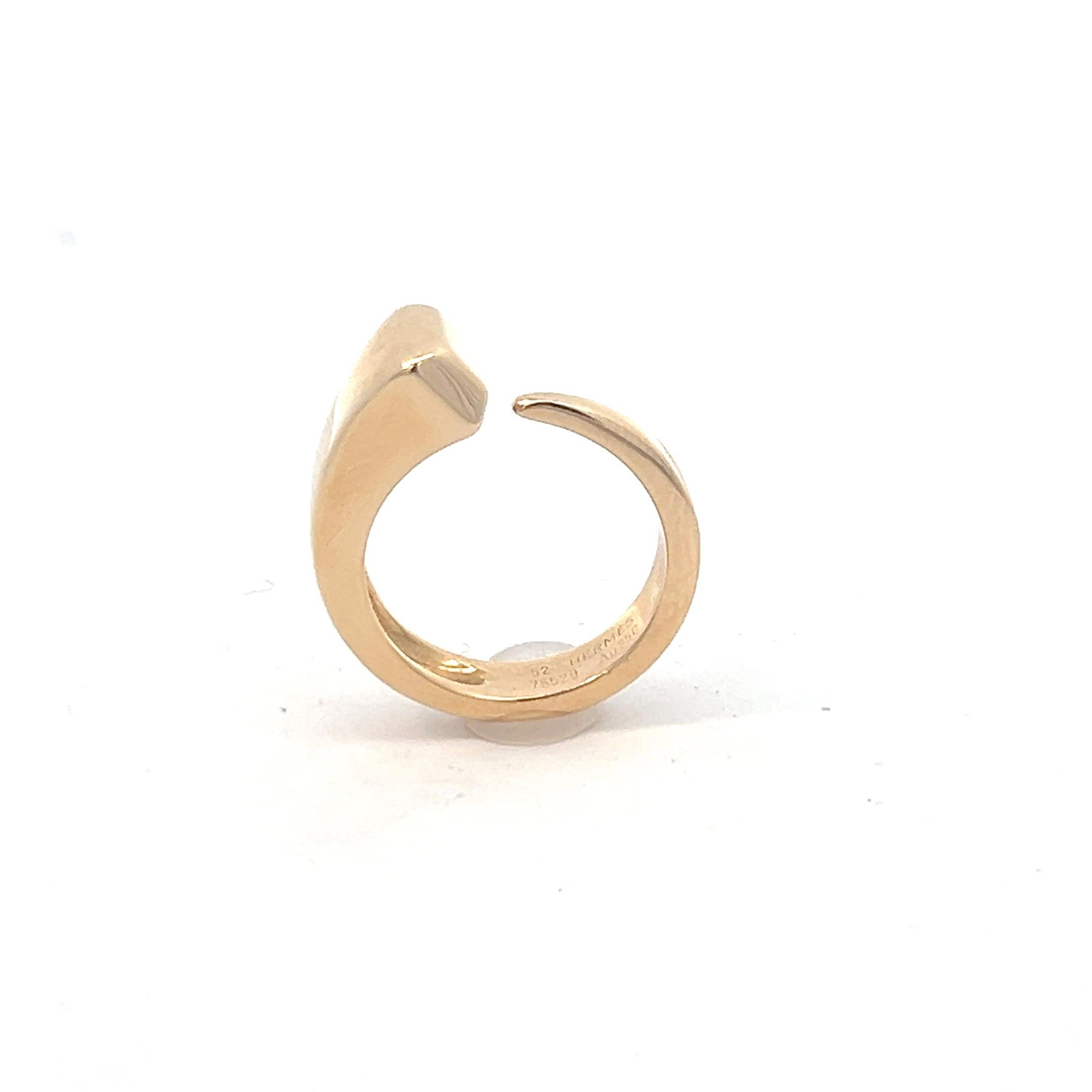 An 18k yellow gold nail ring by Hermès. For Sale 1