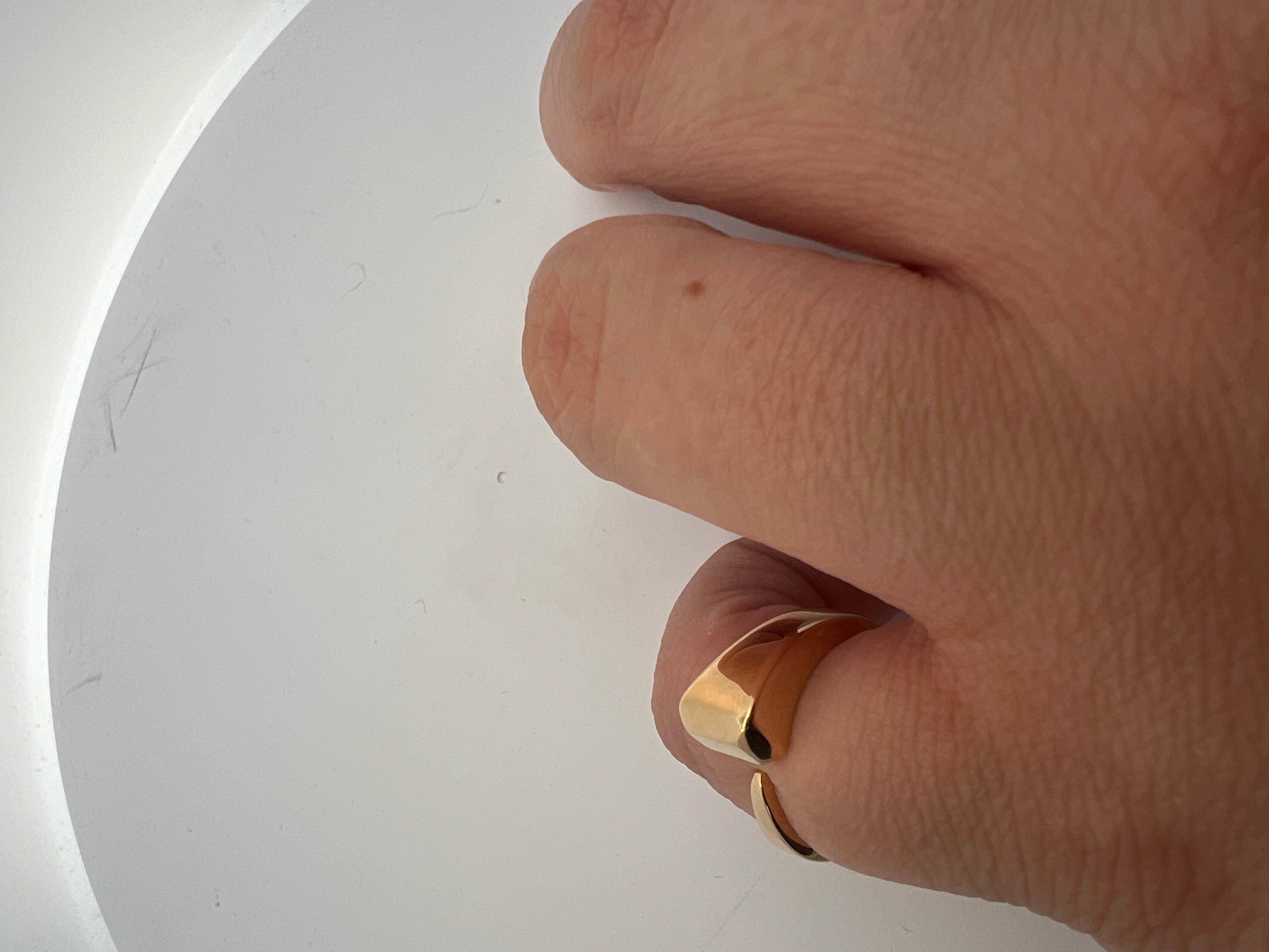 An 18k yellow gold nail ring by Hermès. For Sale 3