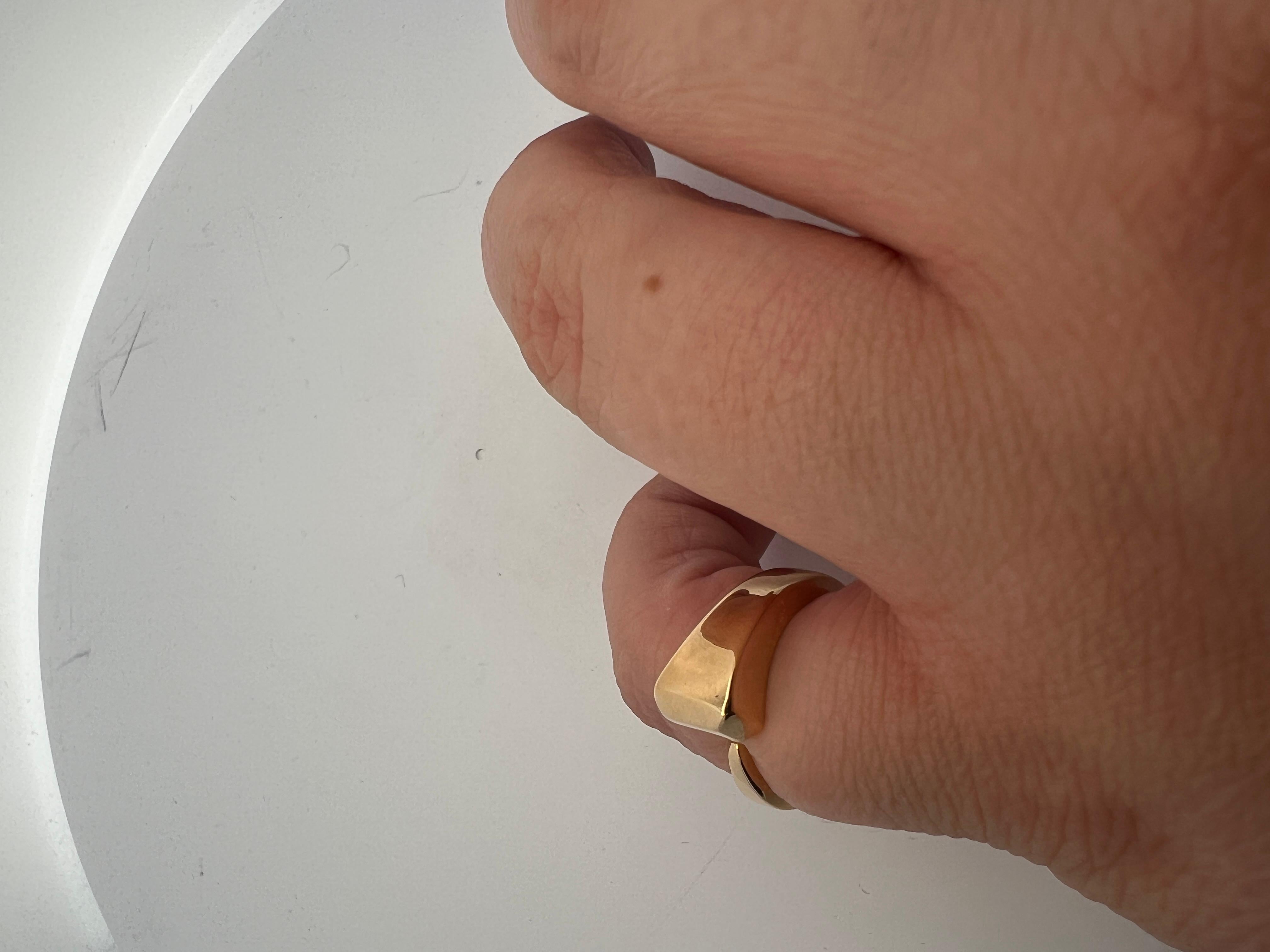 An 18k yellow gold nail ring by Hermès. For Sale 4