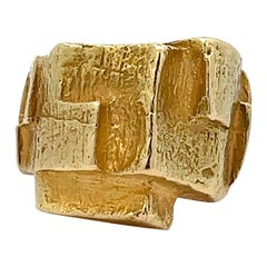 Ein Ring aus 18 Karat Gelbgold von Kutchinsky.