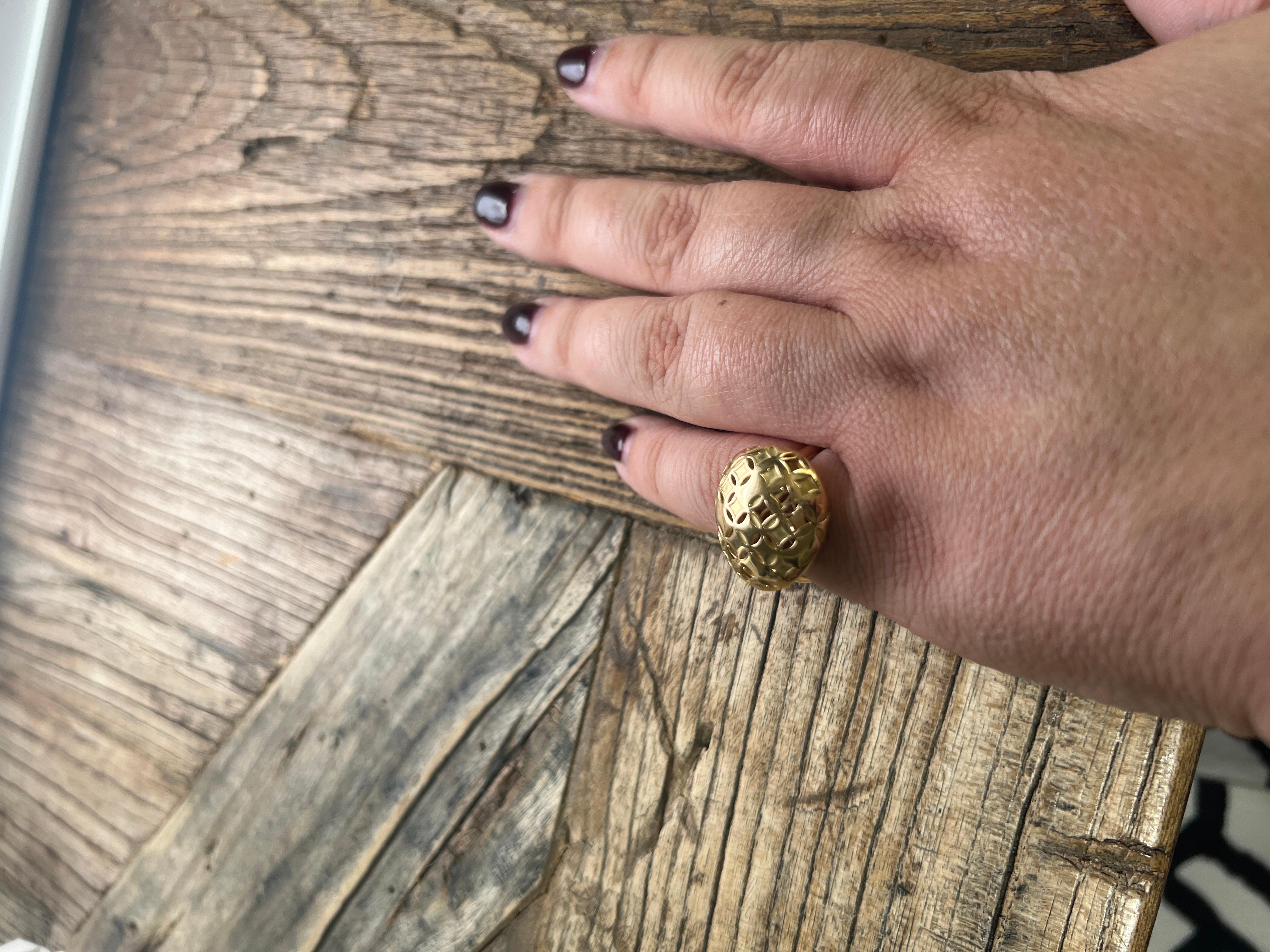 An 18k yellow gold ring by Louis Vuitton For Sale 10