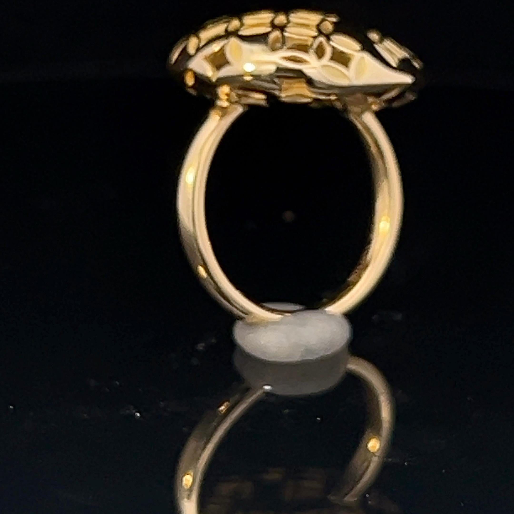 An 18k yellow gold ring by Louis Vuitton For Sale 4