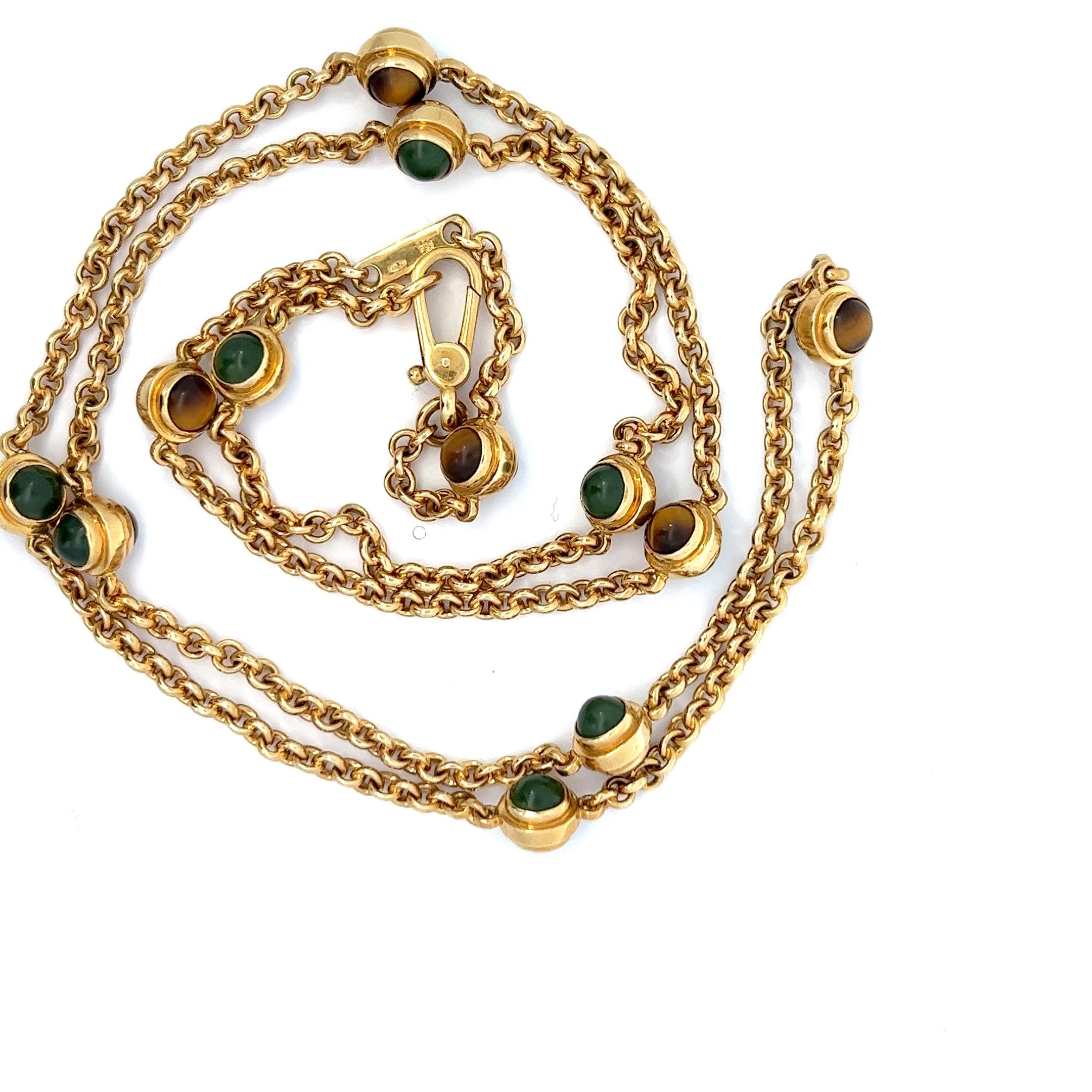 Cabochon Catena lunga in oro giallo 18k, quarzo occhio di tigre e nefrite di Pomellato.