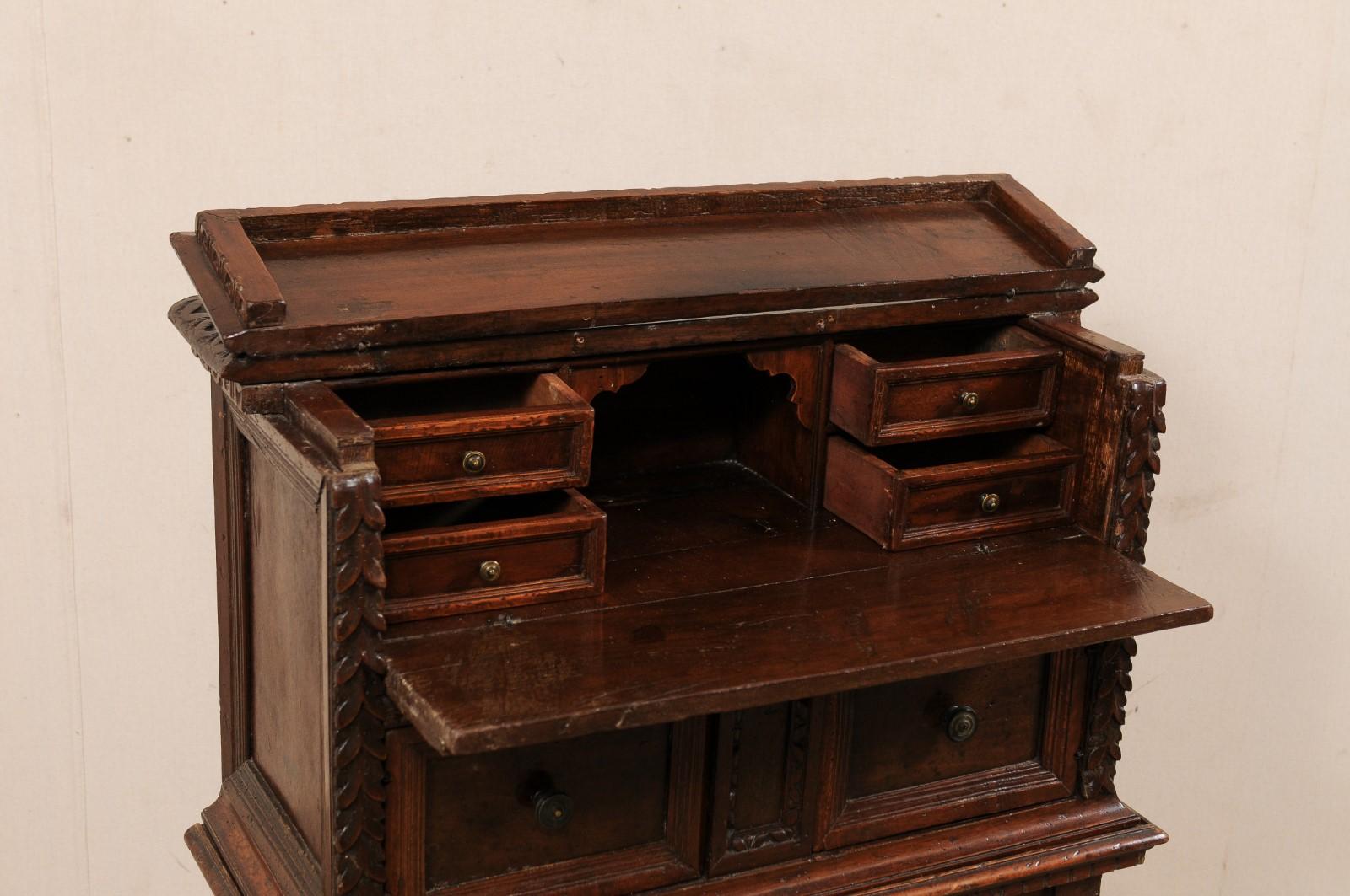 18th C. Italian Butler's Desk Nicely Raised on Turned Leg Base In Good Condition For Sale In Atlanta, GA