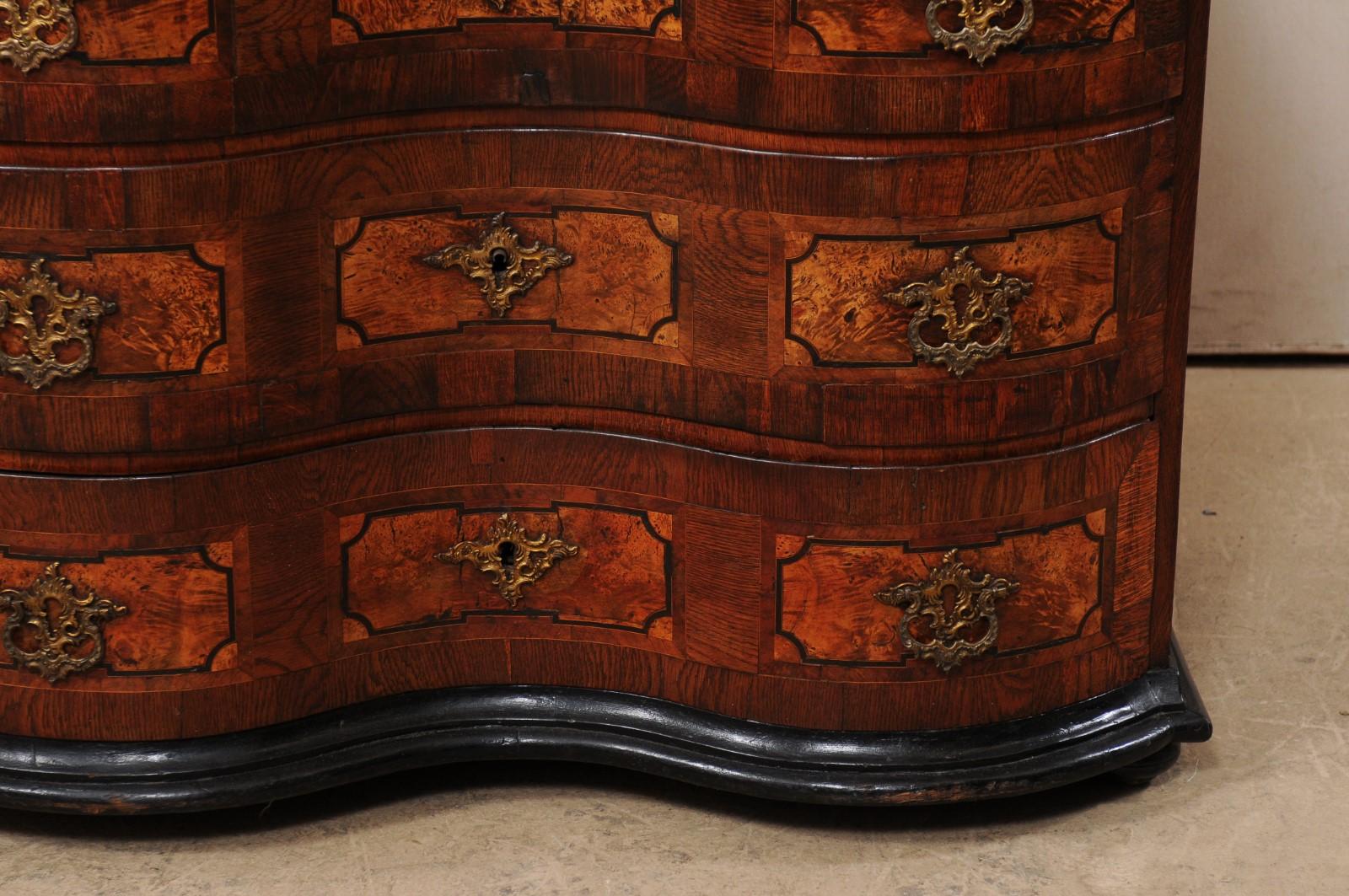 18th Century and Earlier 18th Century Italian Curvy Serpentine Chest with Exceptional Marquetry and Inlay For Sale