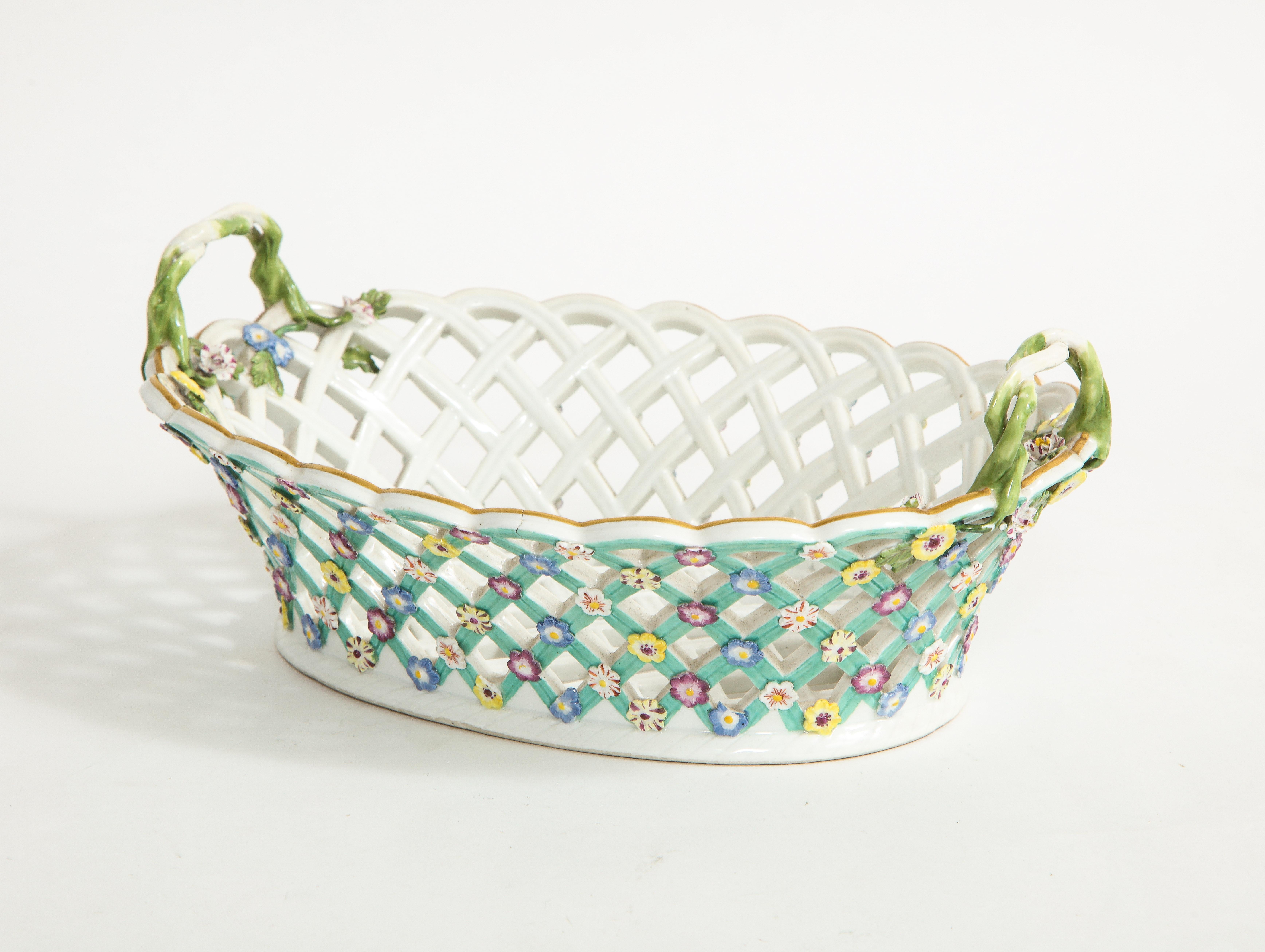 18th C. Meissen Porcelain Lattice Filigree Reticulated Basket w/ Vine Handles In Good Condition For Sale In New York, NY